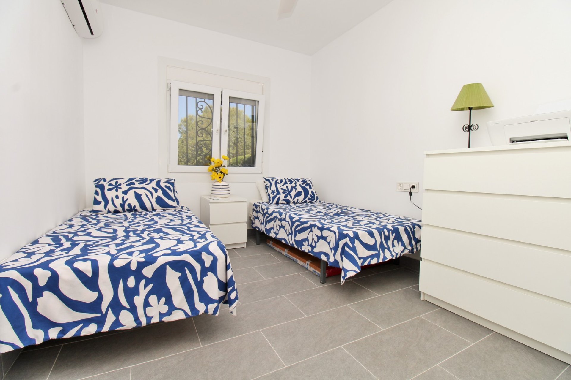 Återförsäljning - Bungalow -
Villamartin - Villamartín