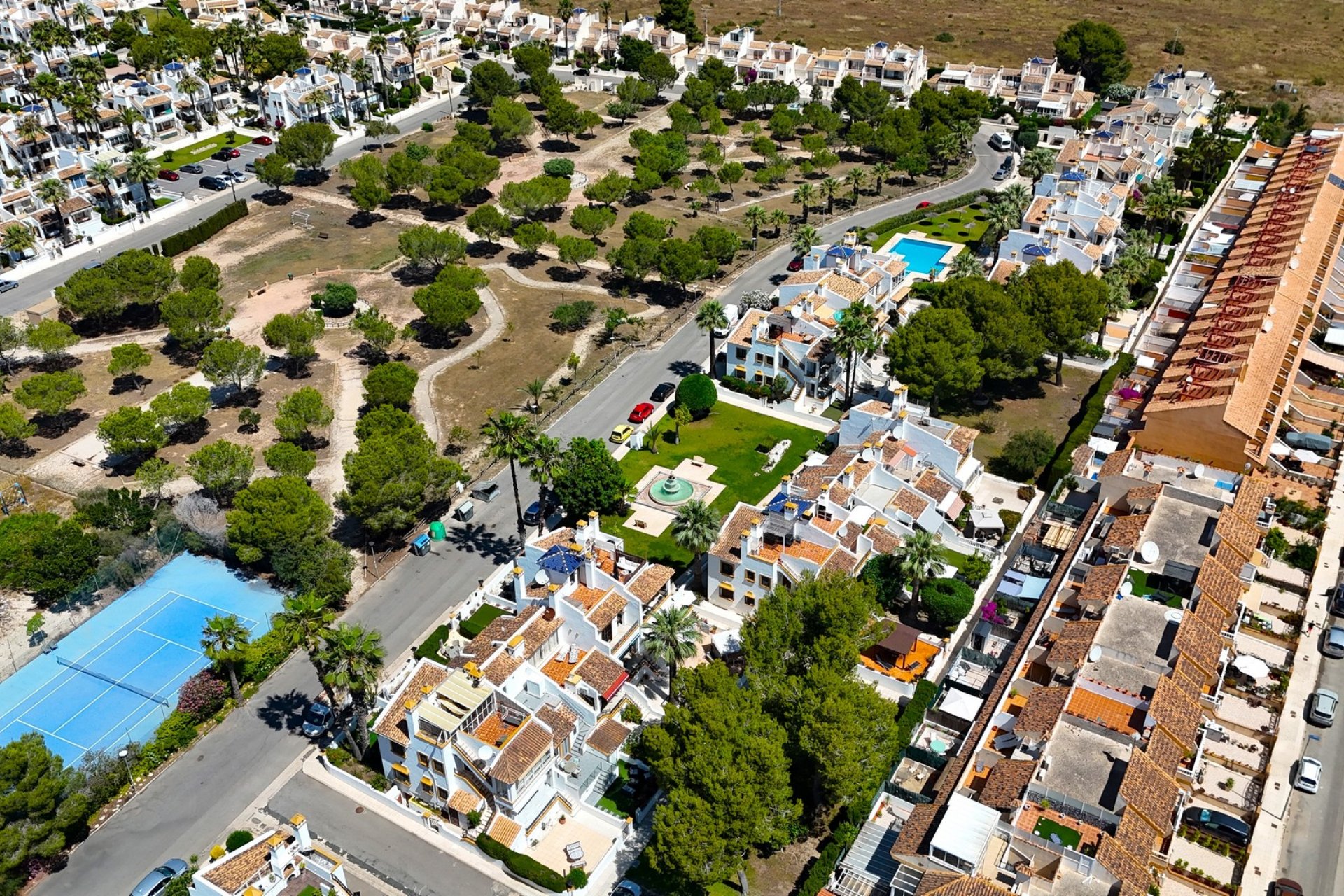 Återförsäljning - Bungalow -
Villamartin - Villamartín
