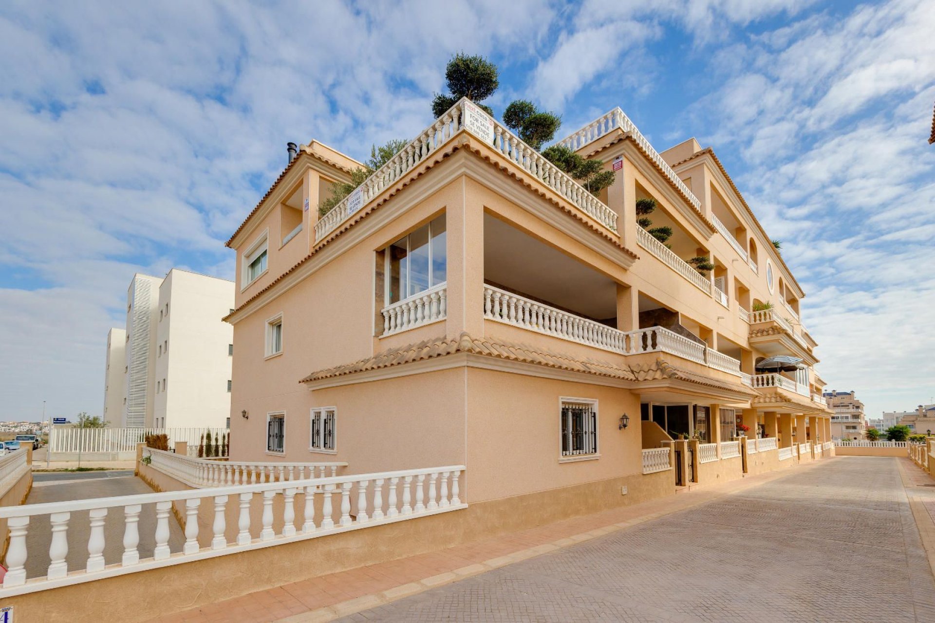 Återförsäljning - Bungalows Planta Baja -
Orihuela Costa - Los dolses