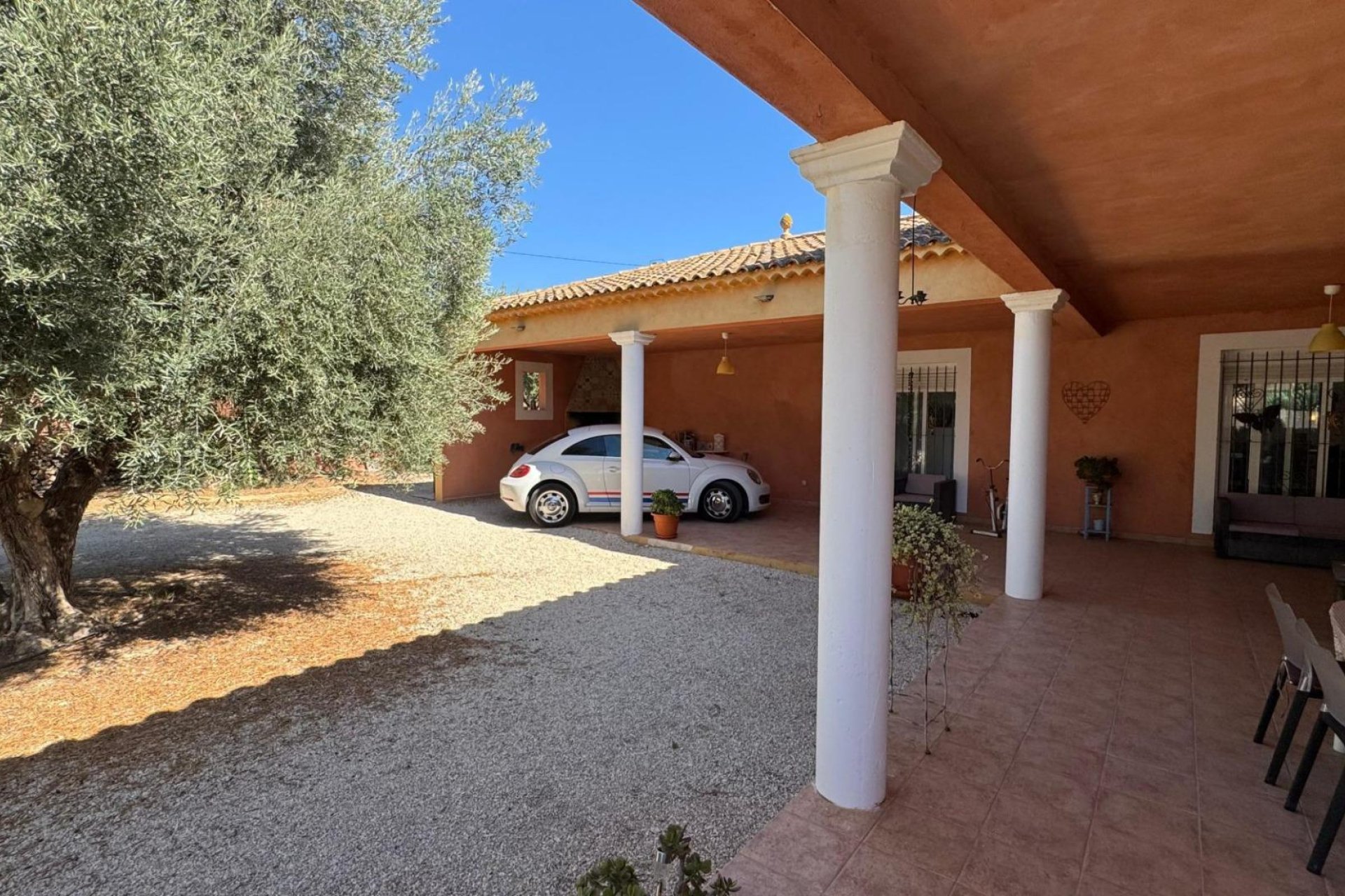 Återförsäljning - Casa de campo -
Albatera