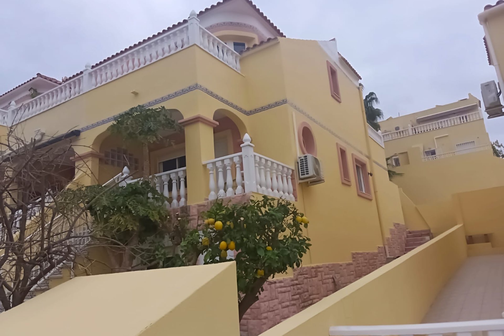 Återförsäljning - Casa de Pueblo -
Orihuela Costa - Las Filipinas