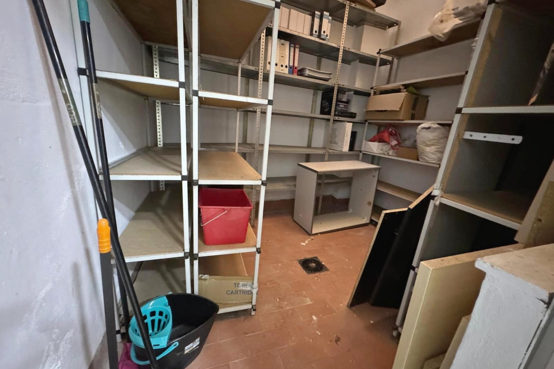 Återförsäljning - Commercial Unit -
Guardamar del Segura - Guardamar del Seguras*