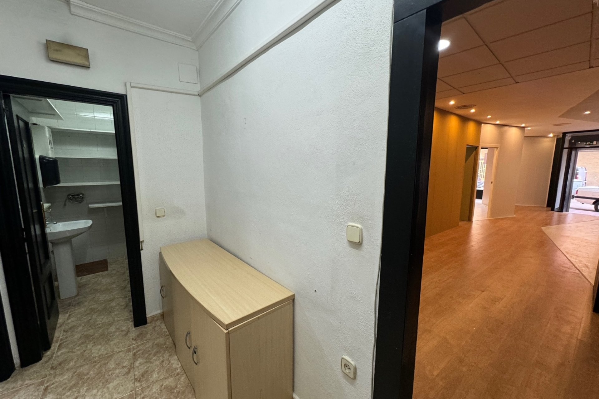 Återförsäljning - Commercial Unit -
Guardamar del Segura