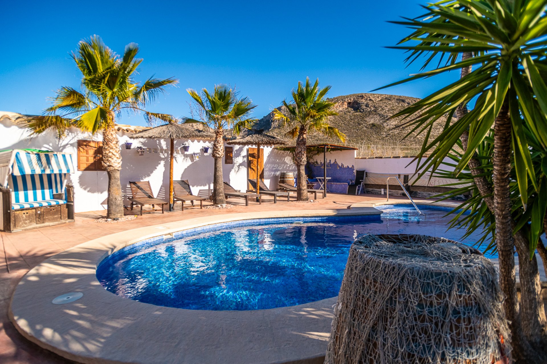 Återförsäljning - Commercial Unit -
Hondón de las Nieves