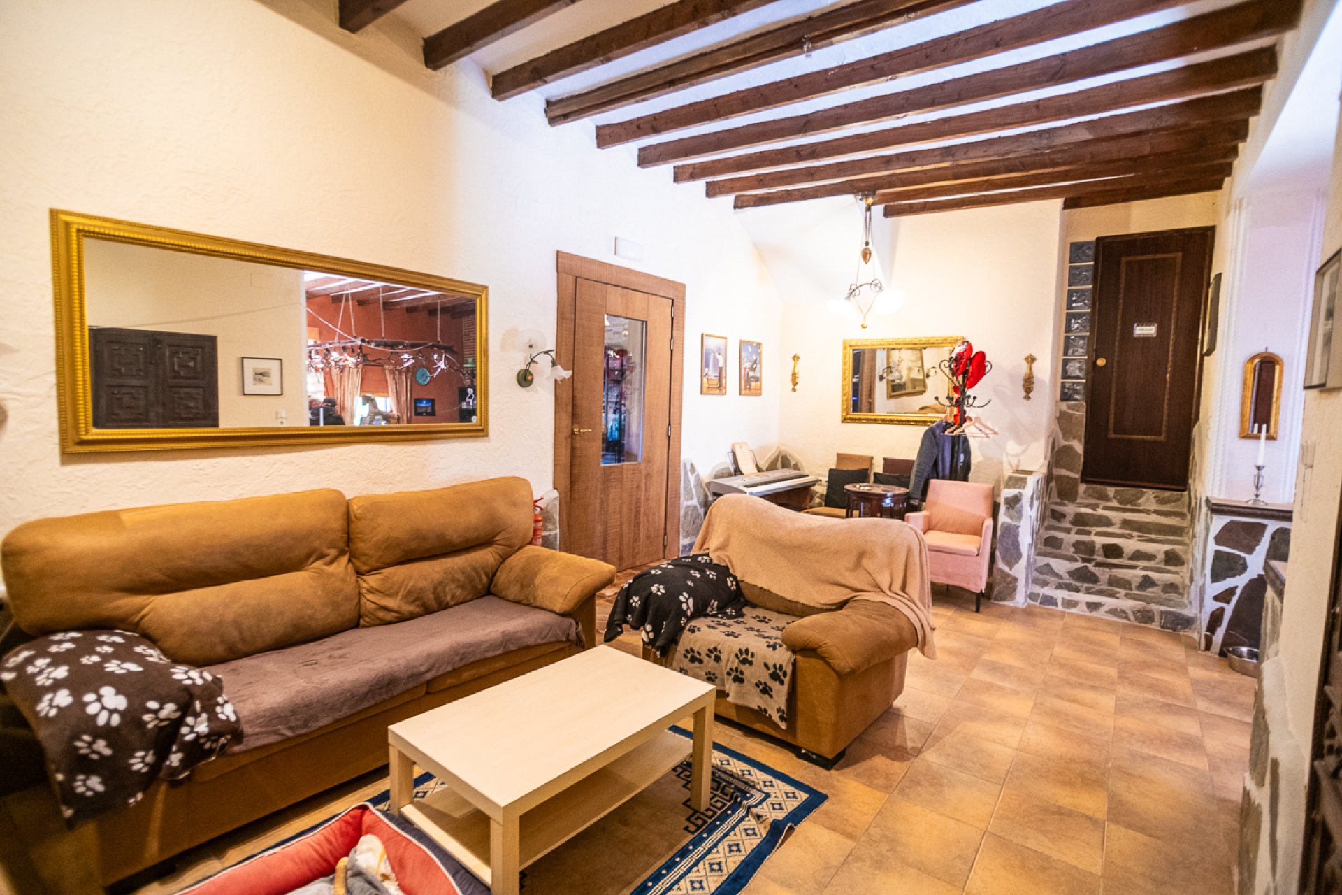 Återförsäljning - Commercial Unit -
Hondón de las Nieves