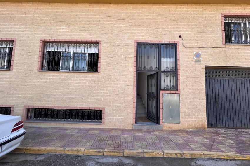 Återförsäljning - Commercial Unit -
Jacarilla