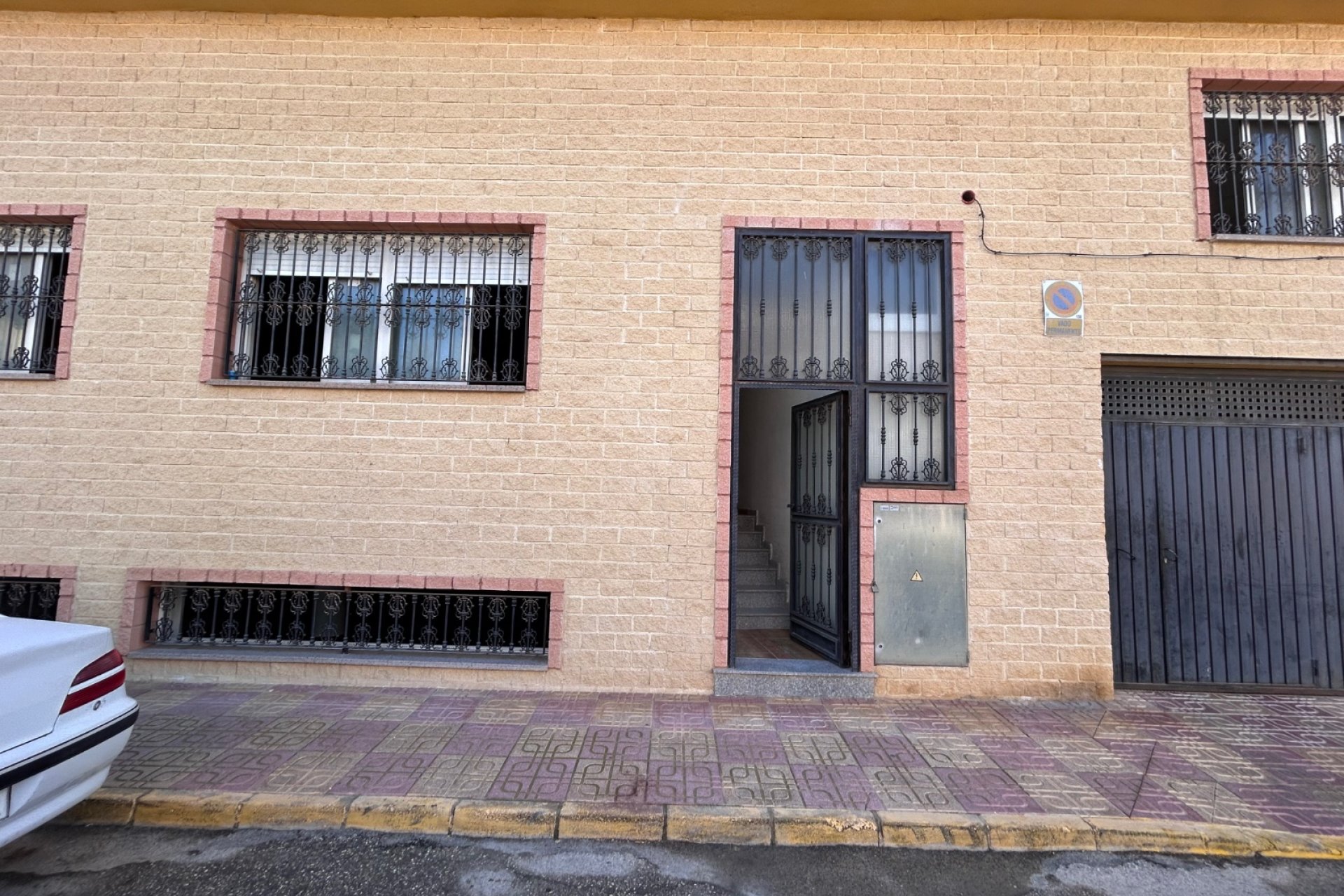 Återförsäljning - Commercial Unit -
Jacarilla