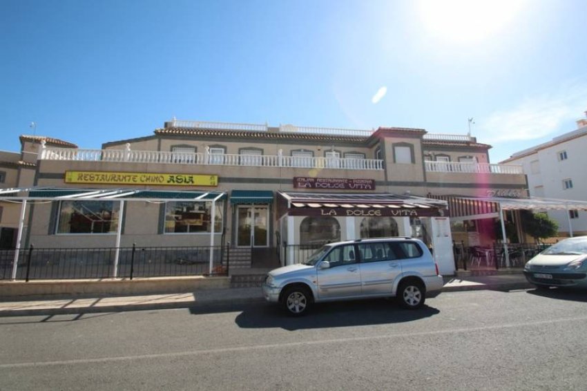 Återförsäljning - Commercial Unit -
Orihuela Costa - Villamartín