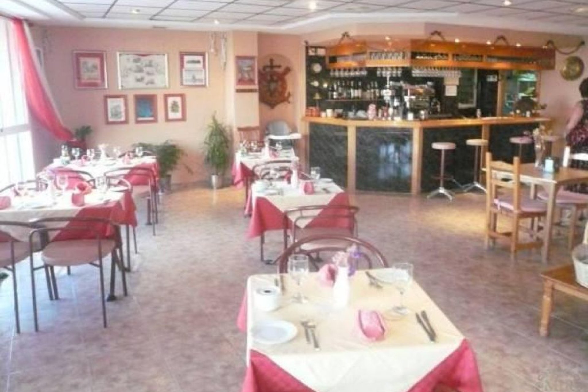 Återförsäljning - Commercial Unit -
Torrevieja - Acequion