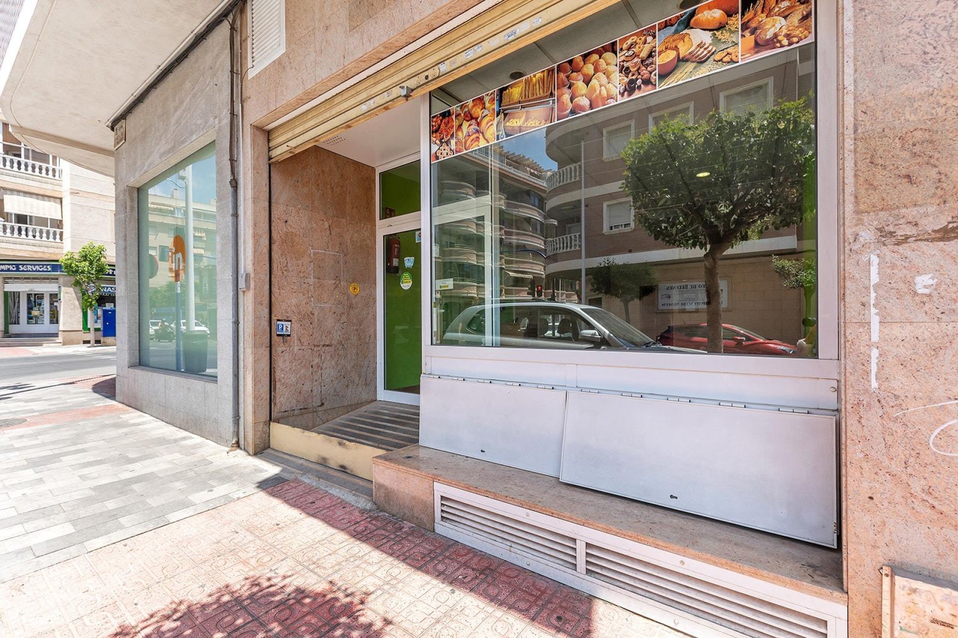 Återförsäljning - Commercial Unit -
Torrevieja - Center