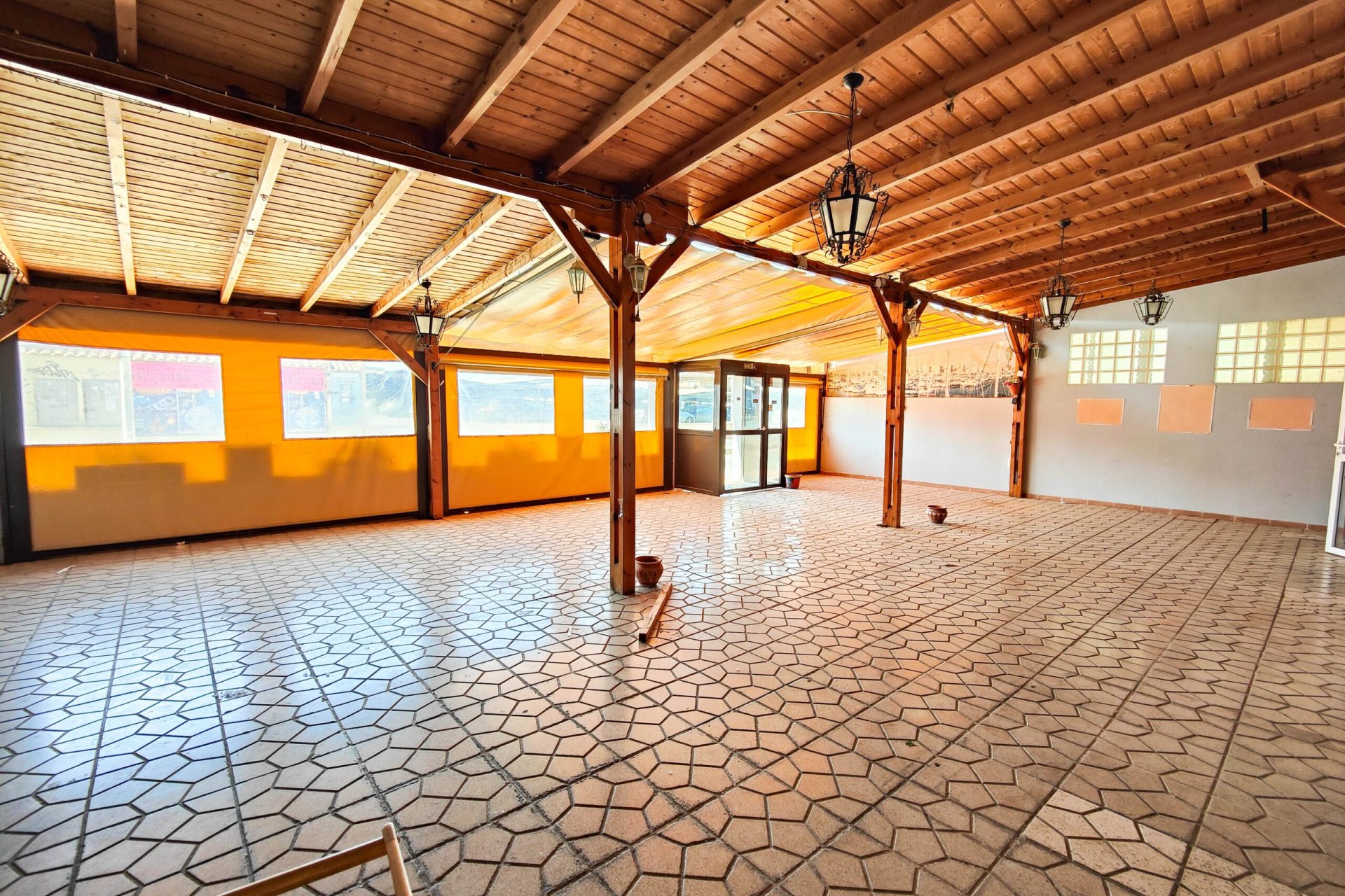 Återförsäljning - Commercial Unit -
Torrevieja - La Siesta - El Salado - Torreta