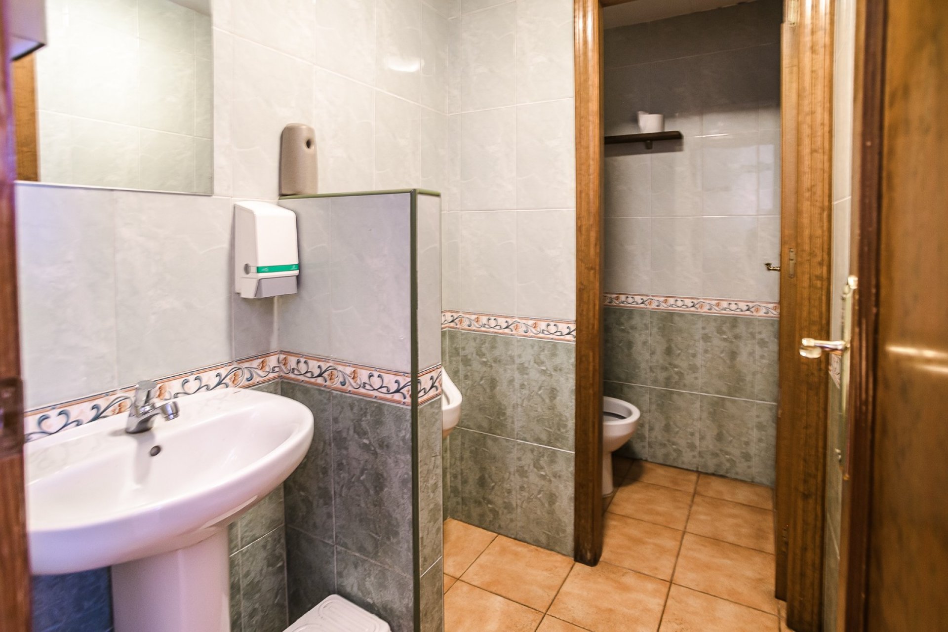 Återförsäljning - Commercial Unit -
Torrevieja - La Veleta