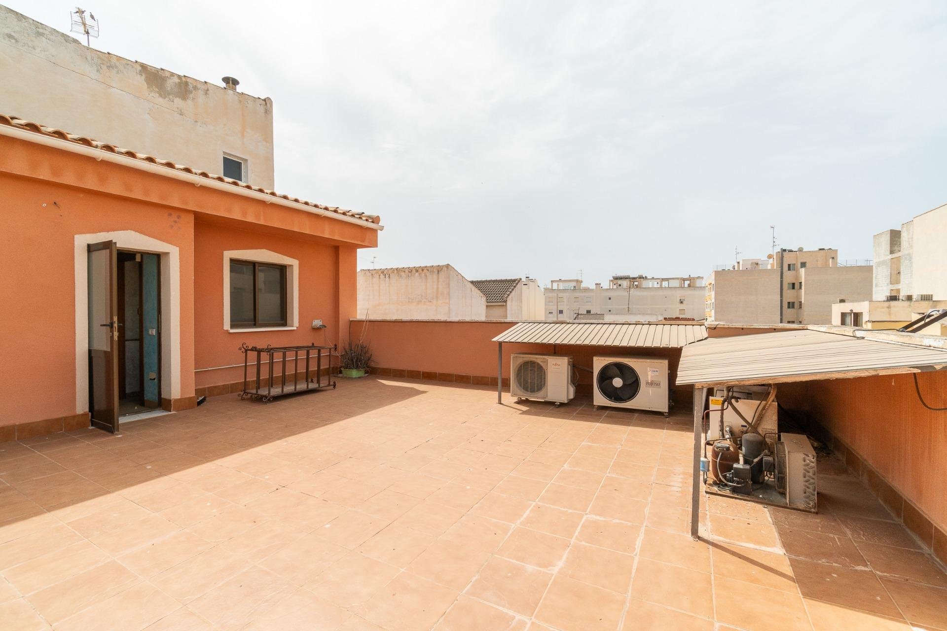 Återförsäljning - Commercial Unit -
Torrevieja - Paseo maritimo