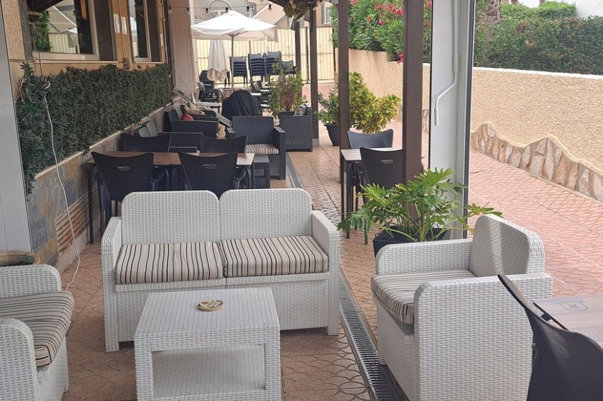 Återförsäljning - Commercial Unit -
Villamartin - Orihuela Costa