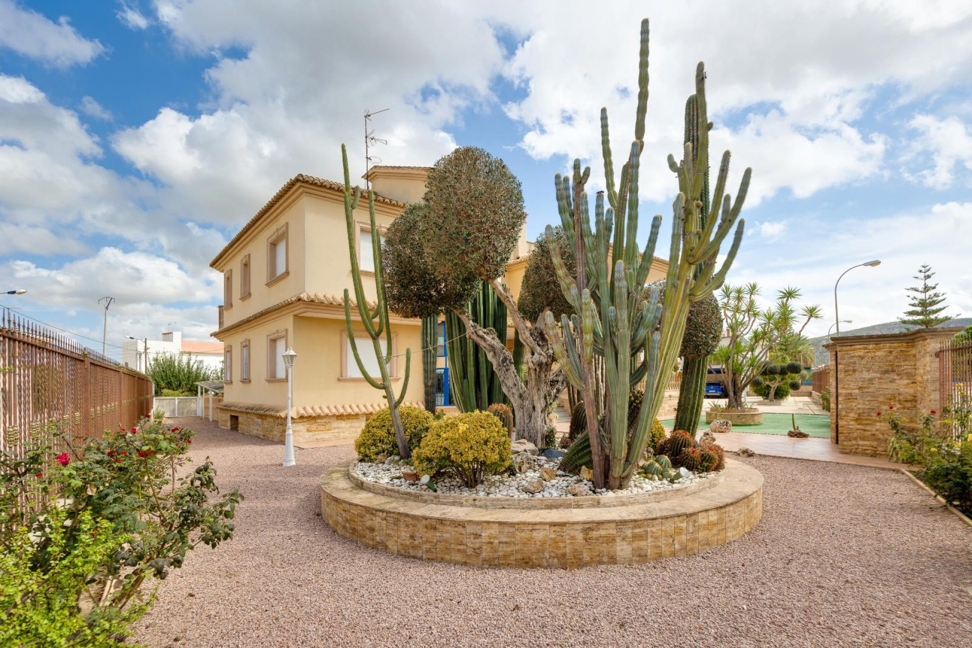 Återförsäljning - detached house -
Orihuela - Hurchillo