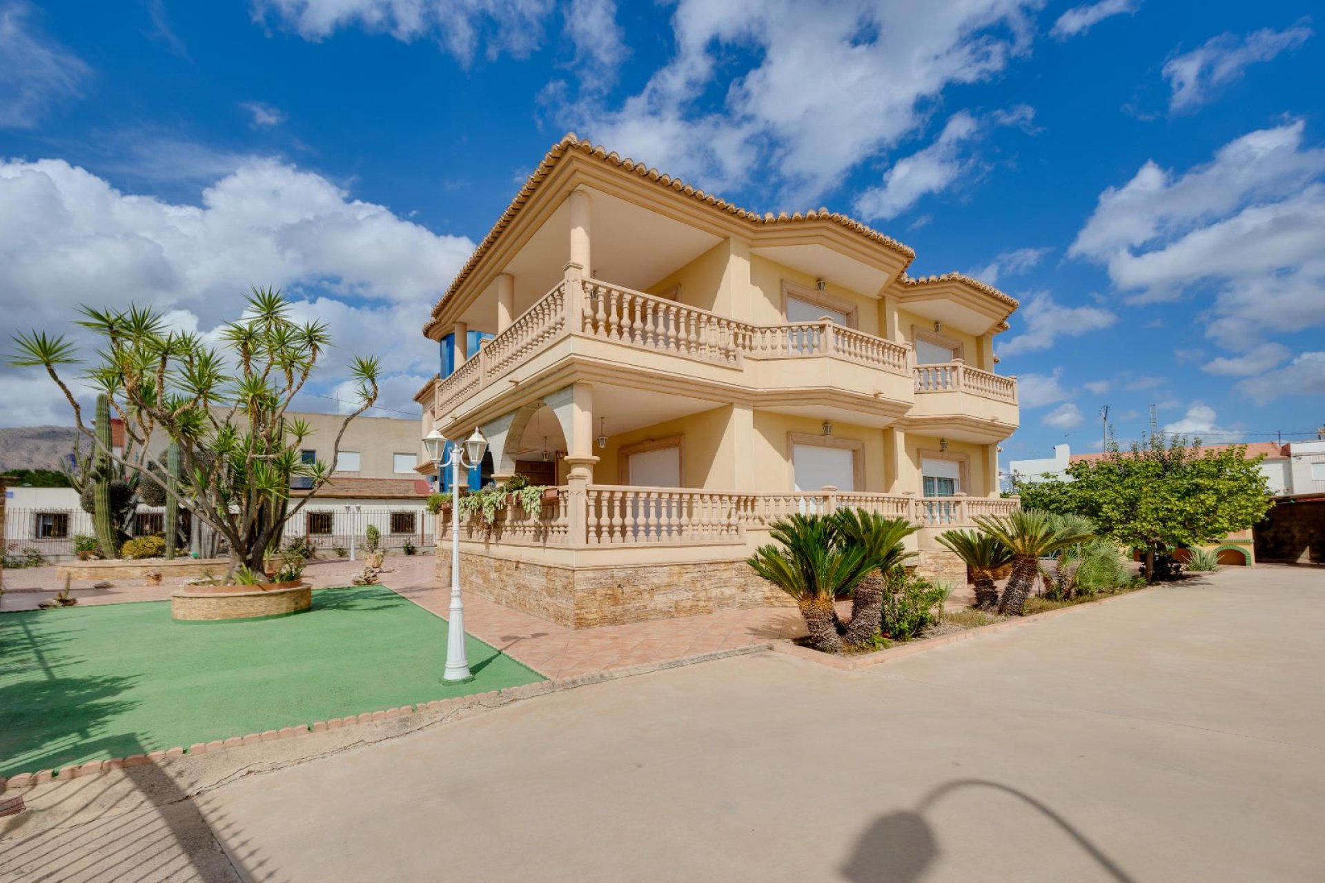 Återförsäljning - detached house -
Orihuela - Hurchillo