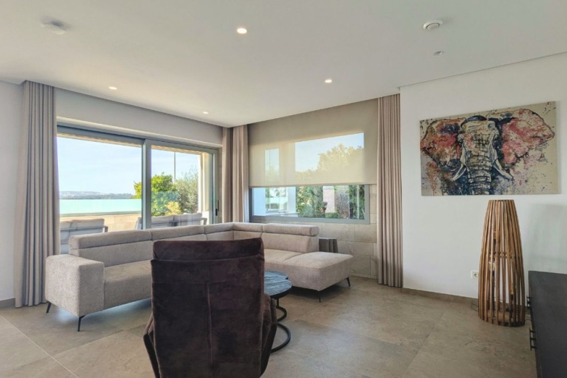 Återförsäljning - Detached villa -
Benijofar