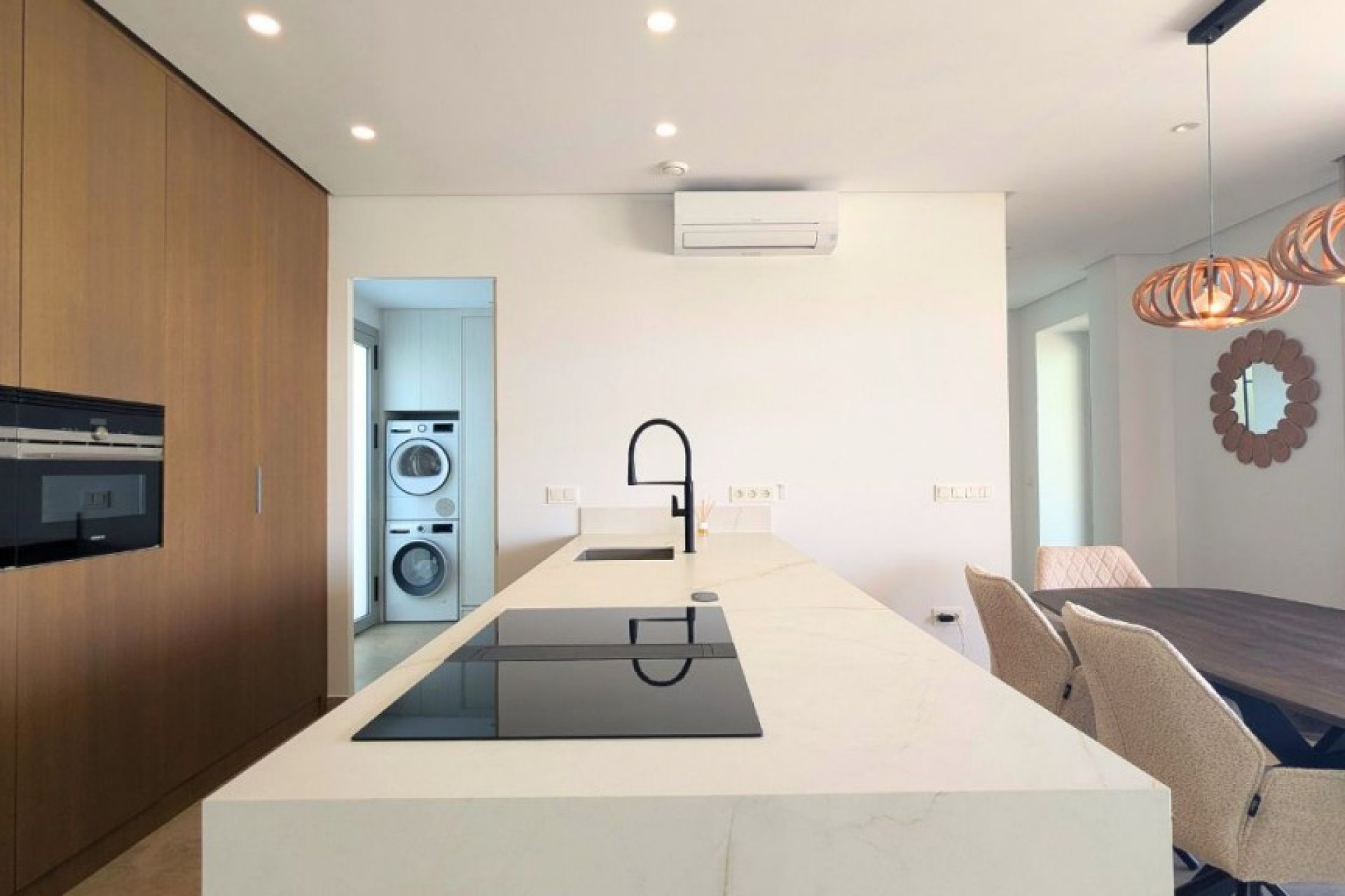 Återförsäljning - Detached villa -
Benijofar