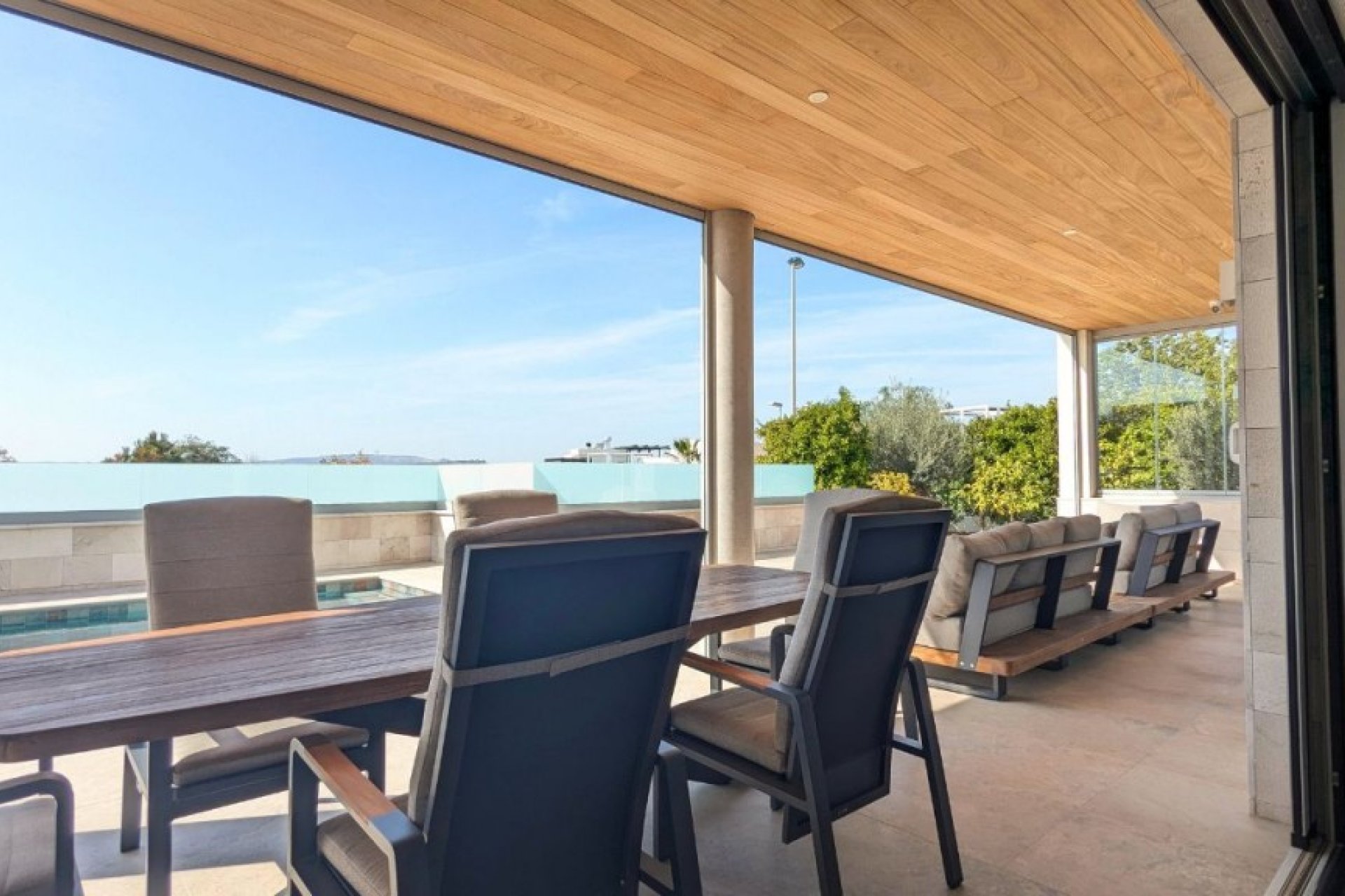 Återförsäljning - Detached villa -
Benijofar