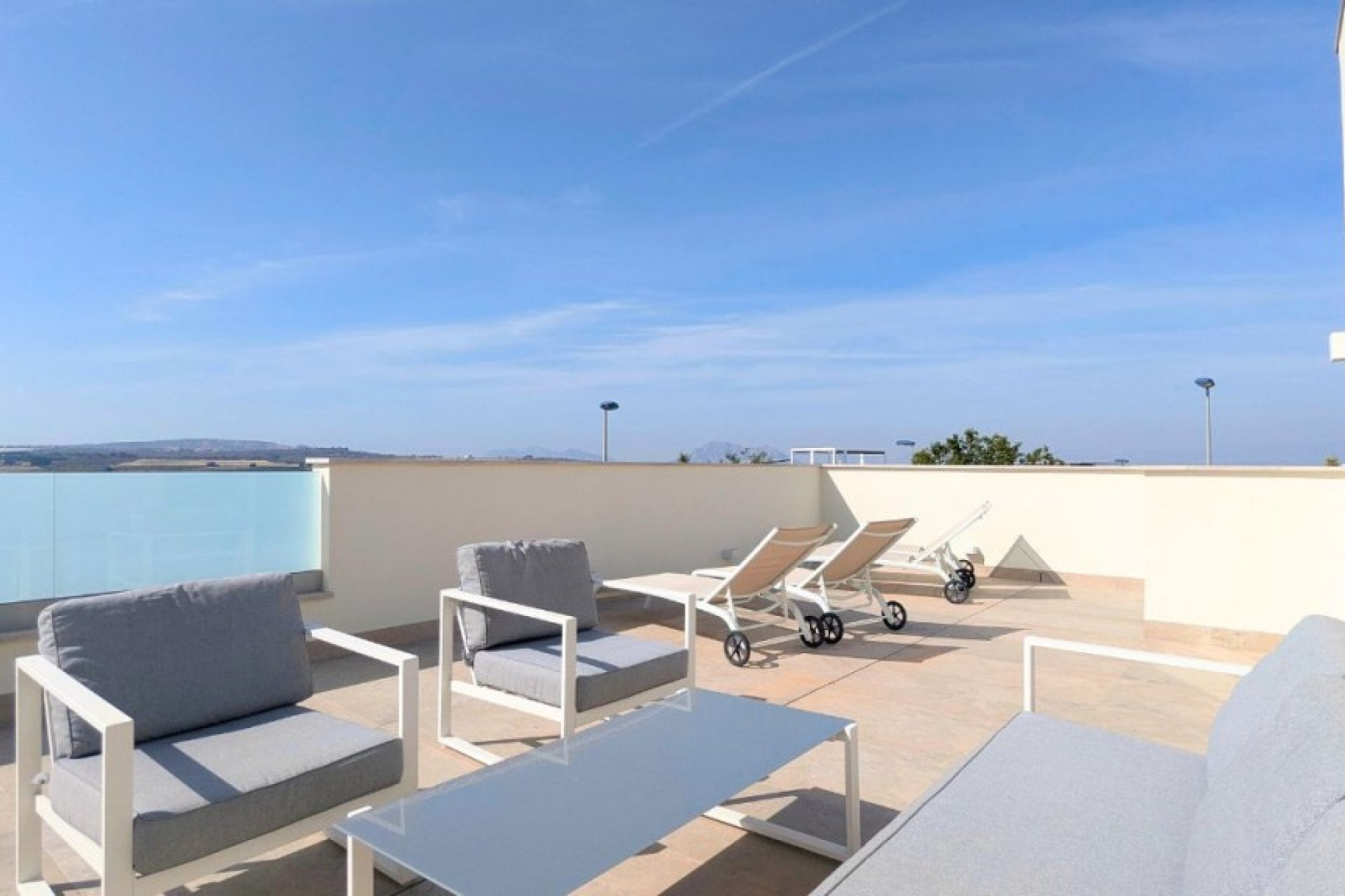 Återförsäljning - Detached villa -
Benijofar