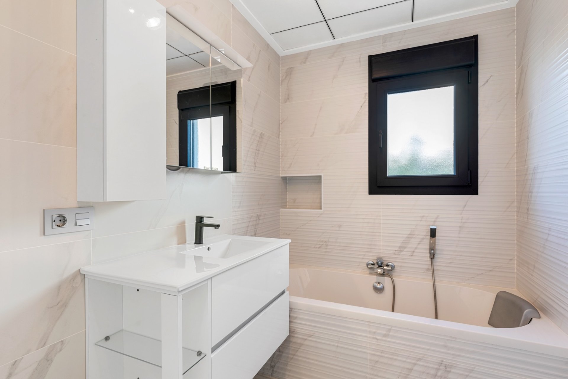 Återförsäljning - Detached villa -
Benijofar