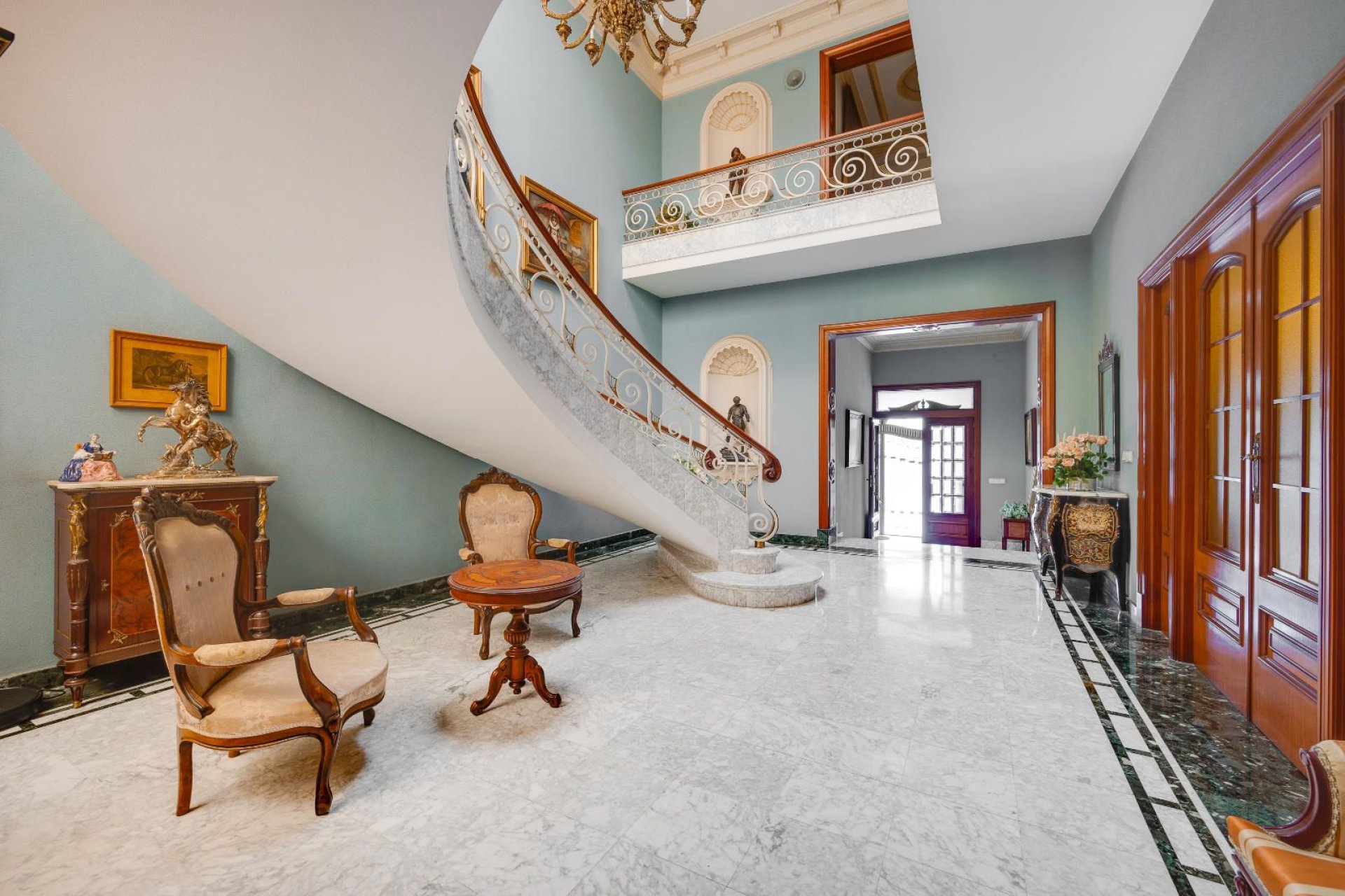 Återförsäljning - Detached villa -
Callosa De Segura