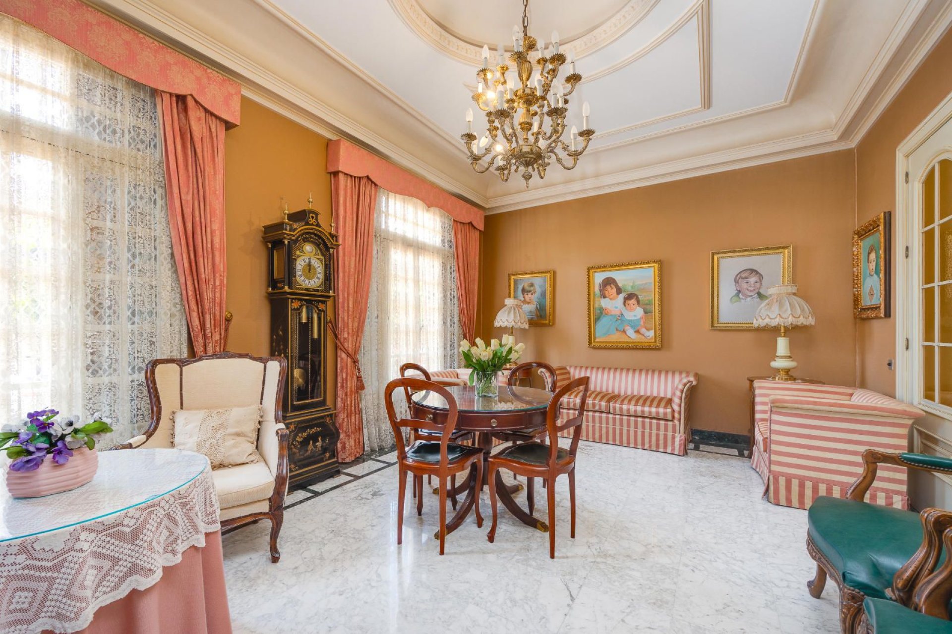 Återförsäljning - Detached villa -
Callosa De Segura