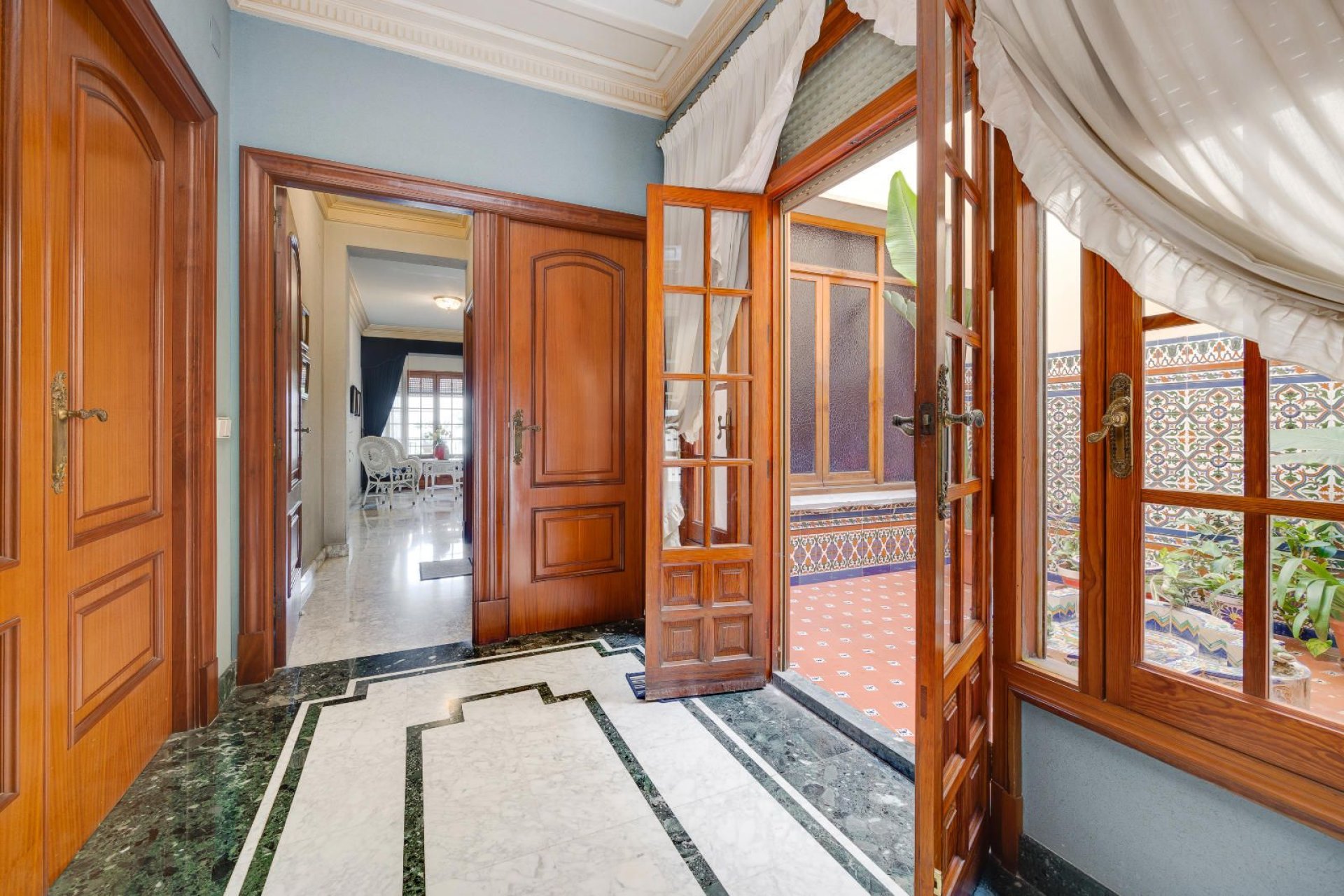 Återförsäljning - Detached villa -
Callosa De Segura