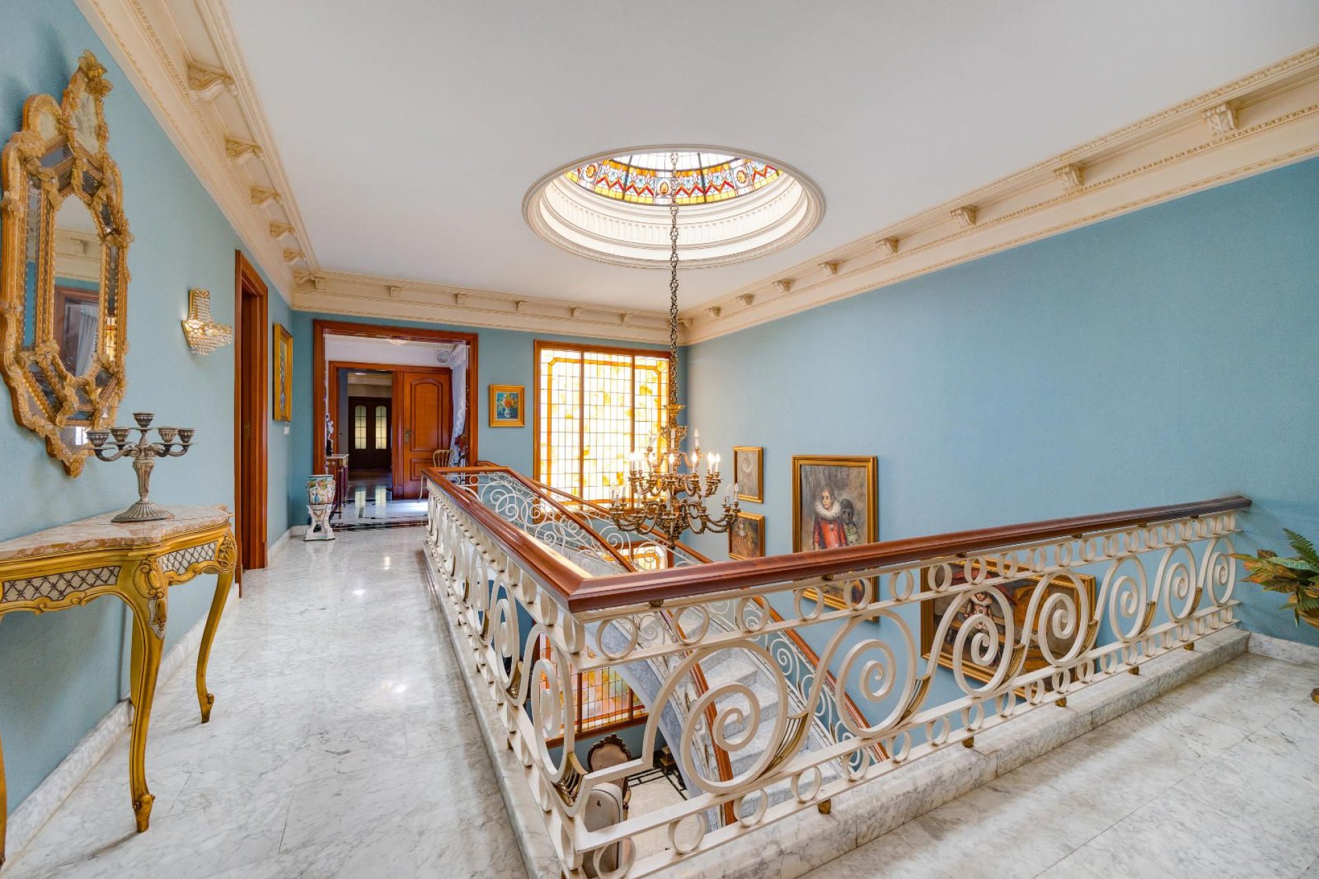 Återförsäljning - Detached villa -
Callosa De Segura