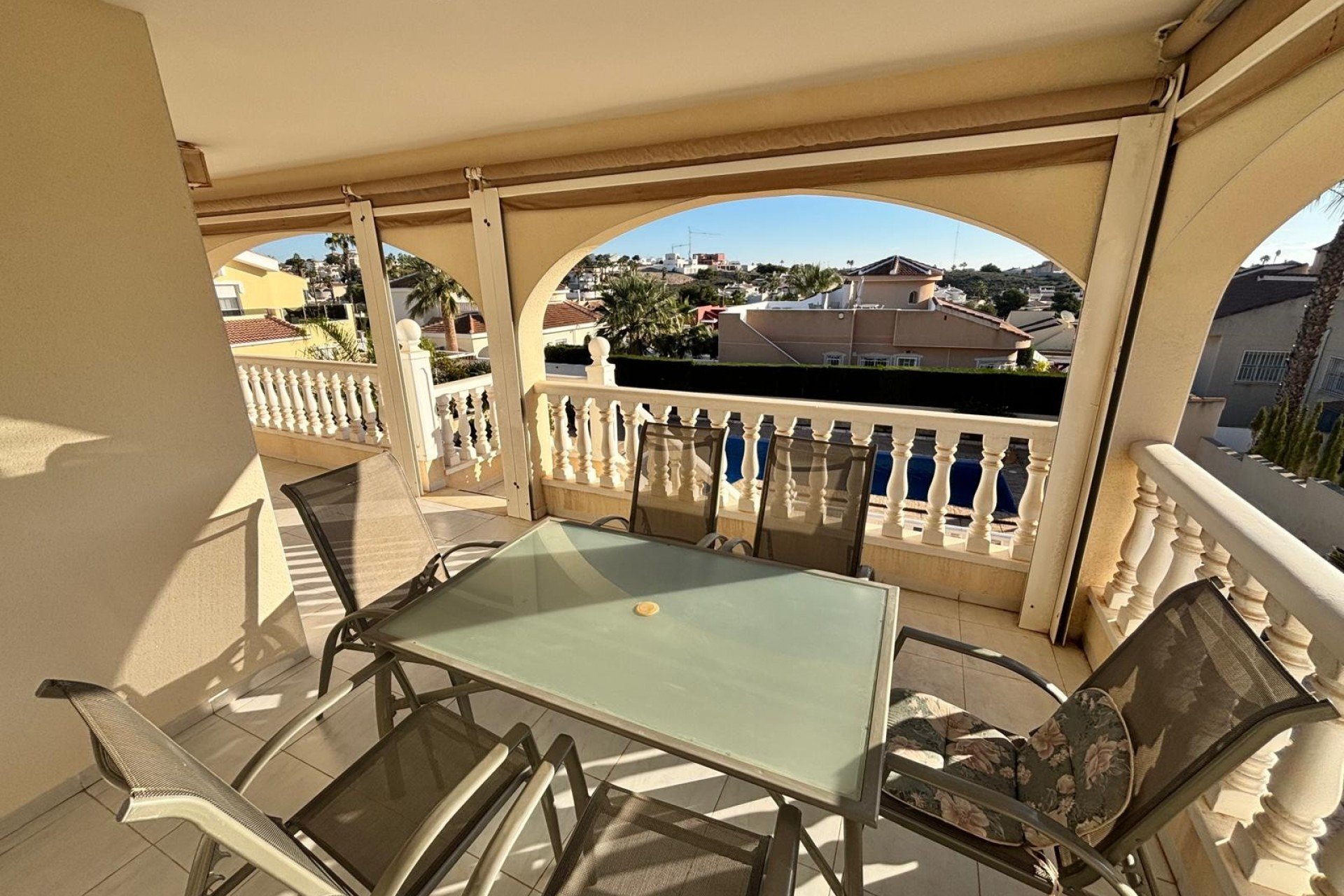 Återförsäljning - Detached villa -
Ciudad quesada - La Fiesta