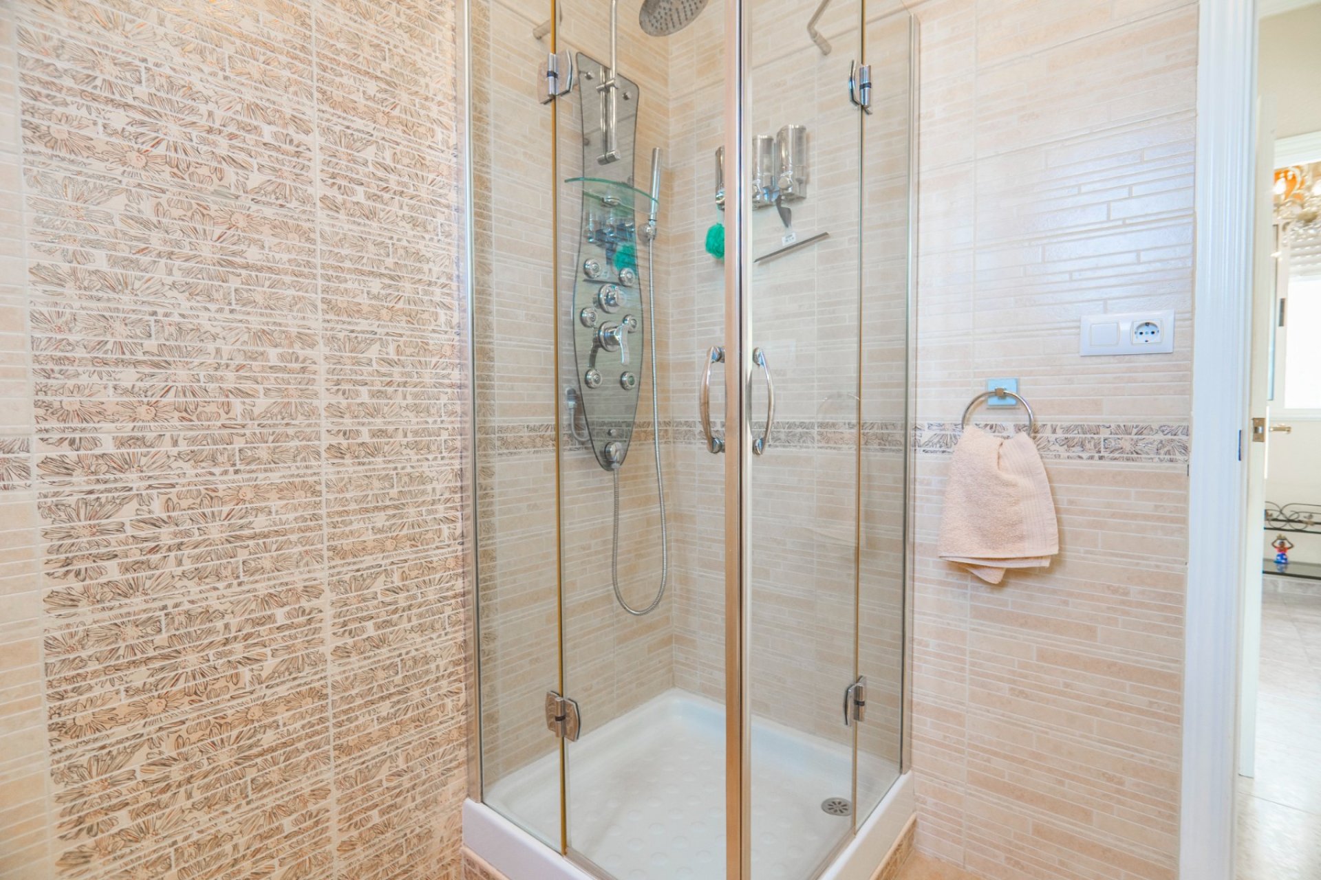 Återförsäljning - Detached villa -
Ciudad quesada - Rojales