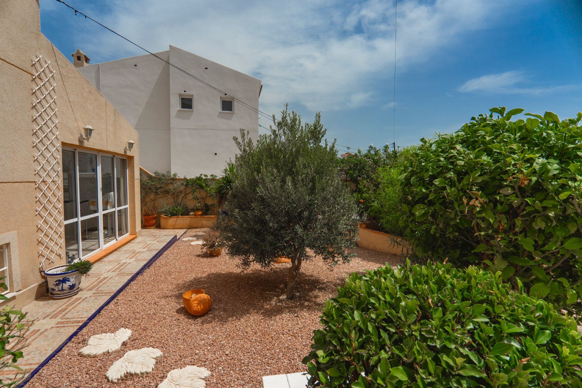 Återförsäljning - Detached villa -
Ciudad quesada - Rojales