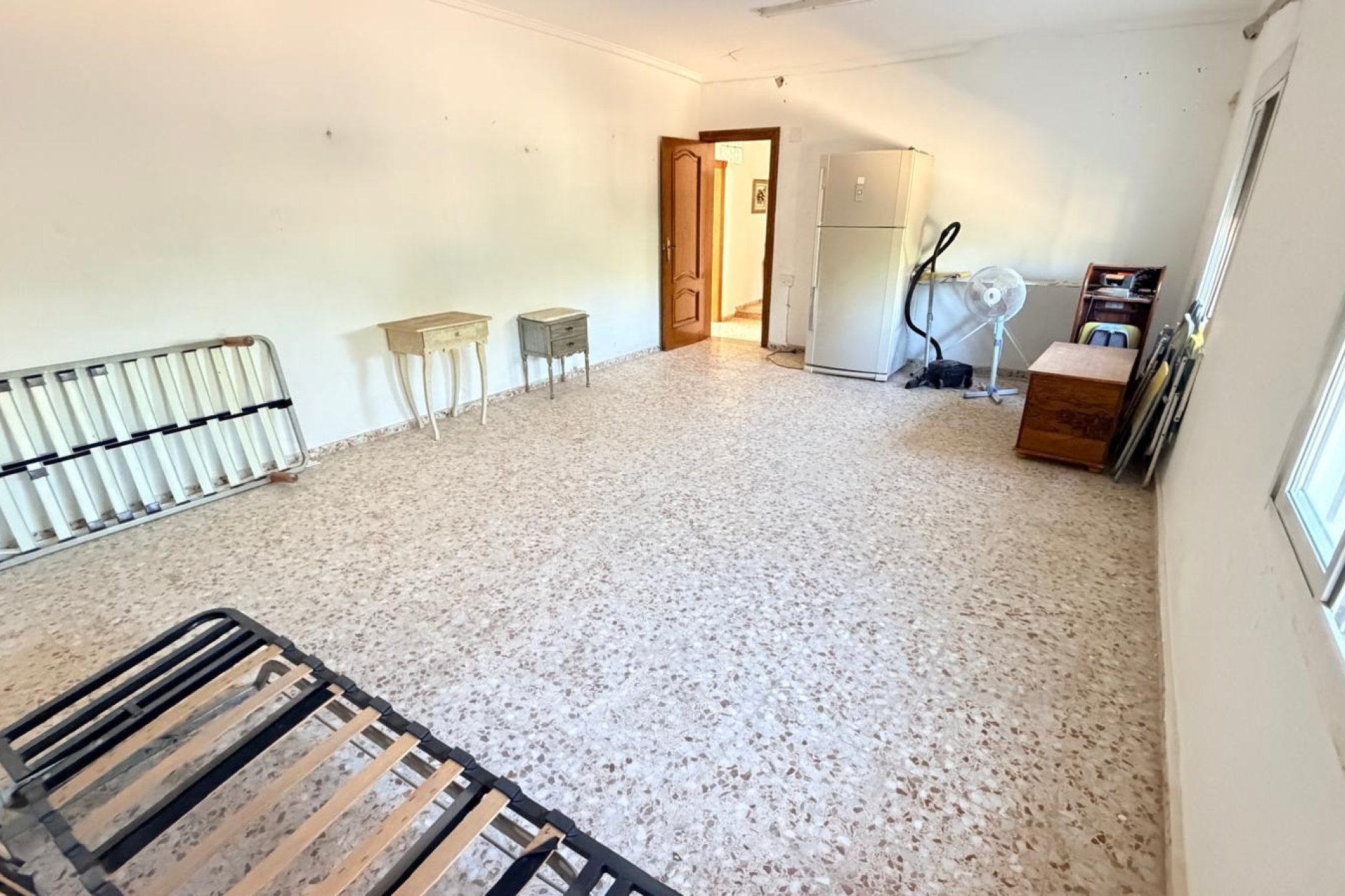 Återförsäljning - Detached villa -
Crevillente