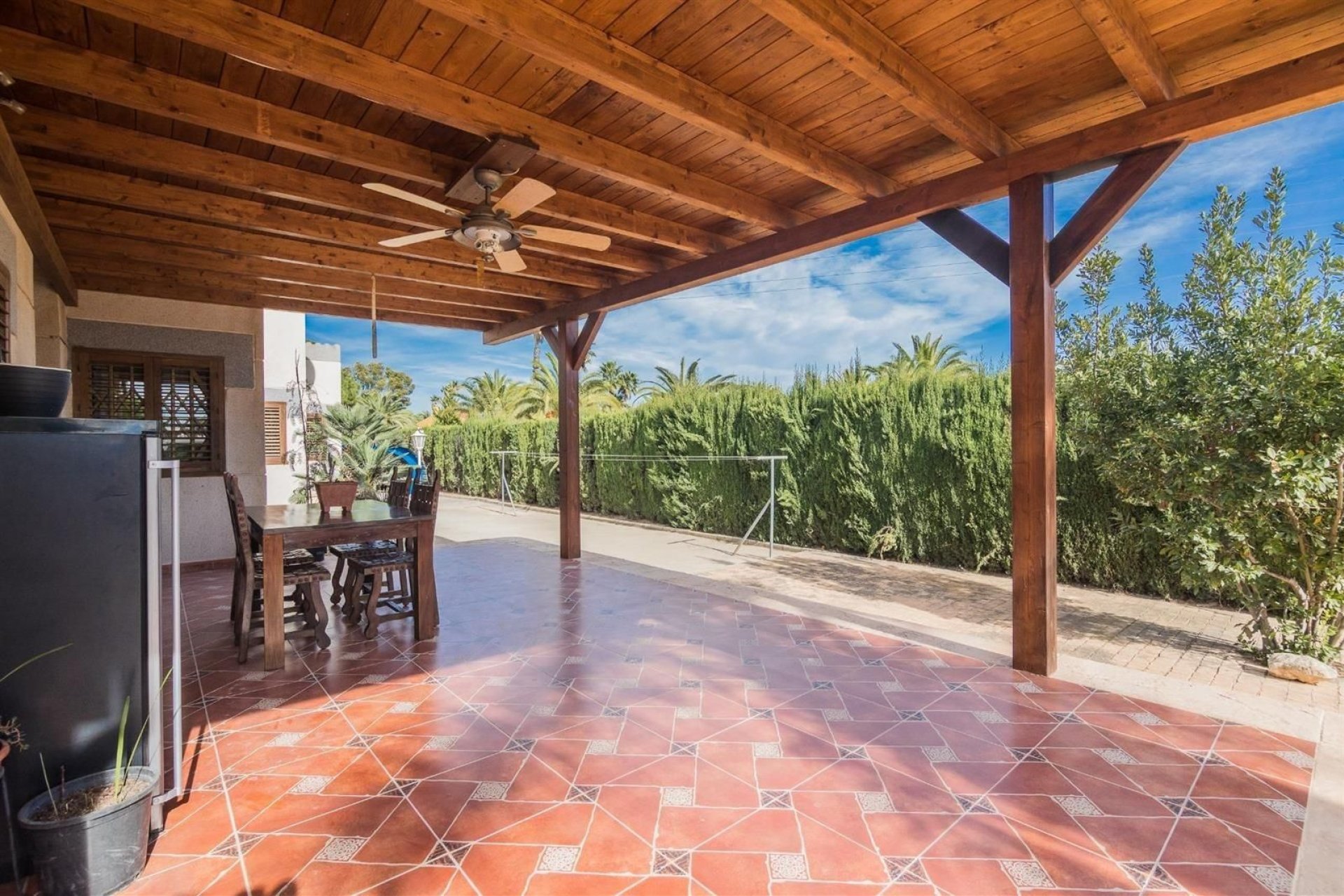 Återförsäljning - Detached villa -
Elche - Corte Ingles