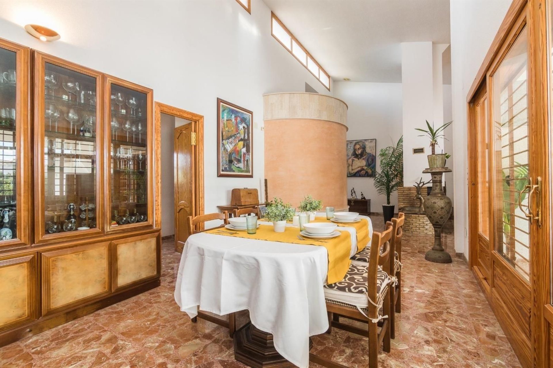 Återförsäljning - Detached villa -
Elche - Corte Ingles