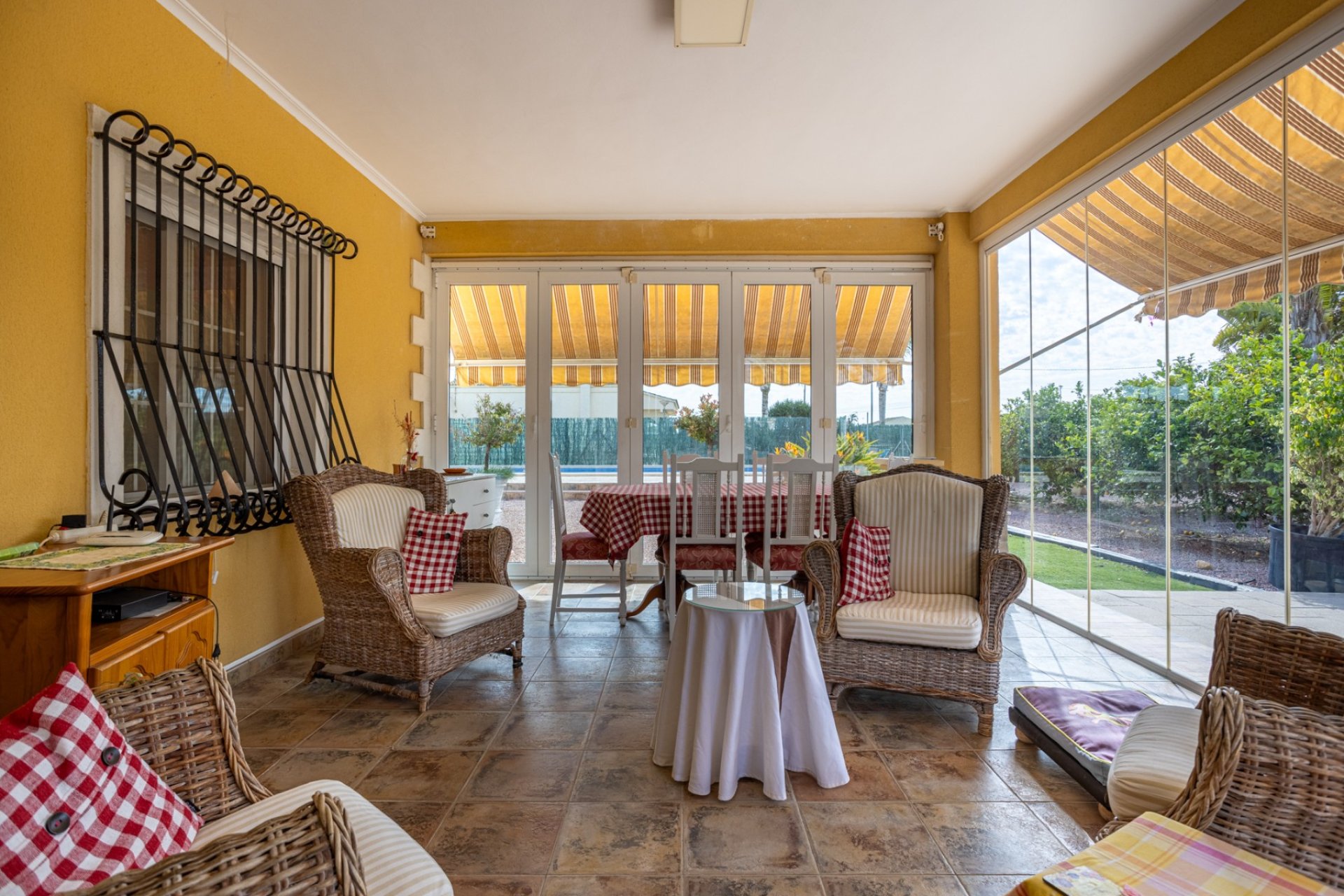 Återförsäljning - Detached villa -
Elche - La Hoya