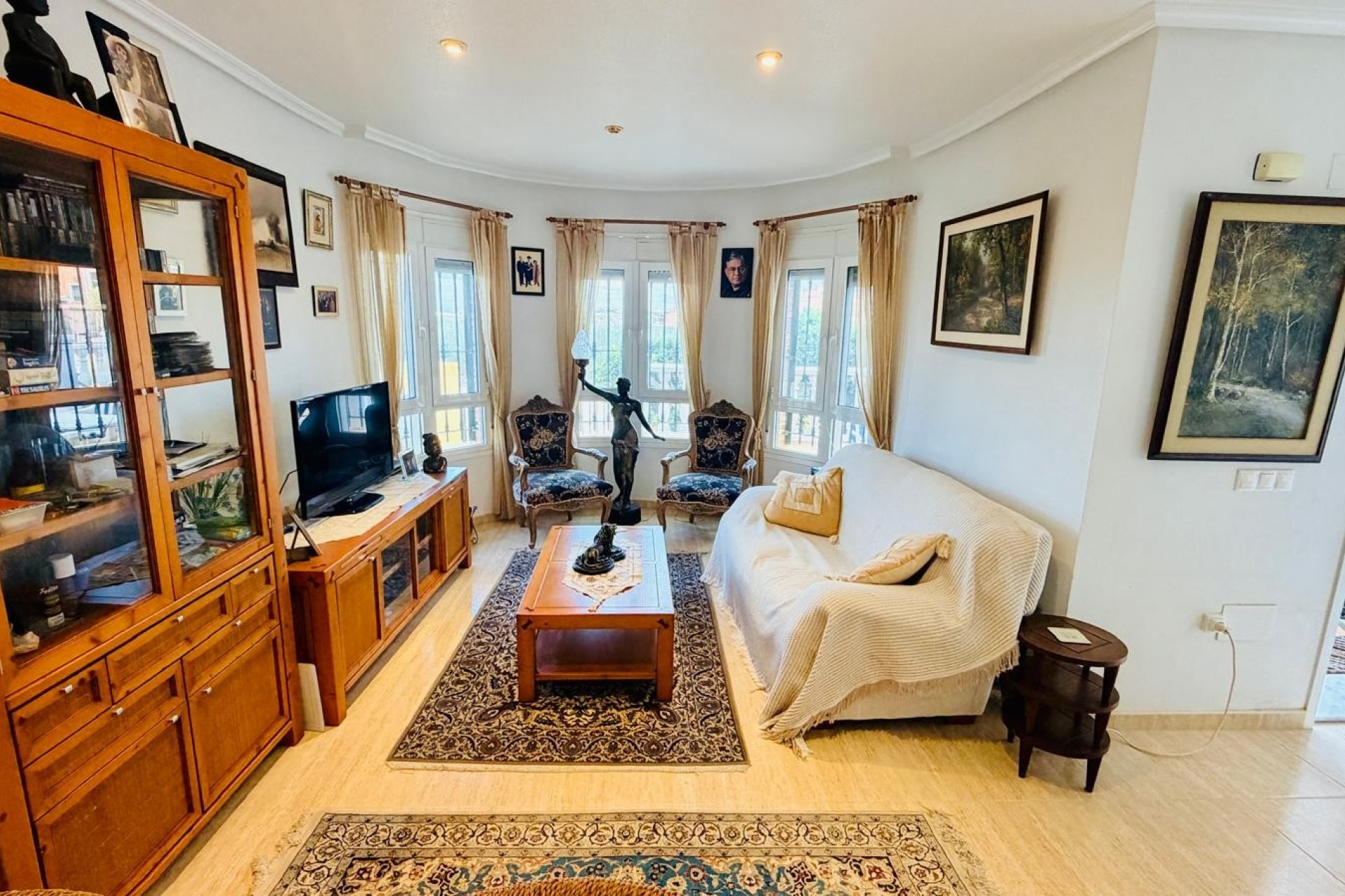 Återförsäljning - Detached villa -
Los Montesinos - La Herrada