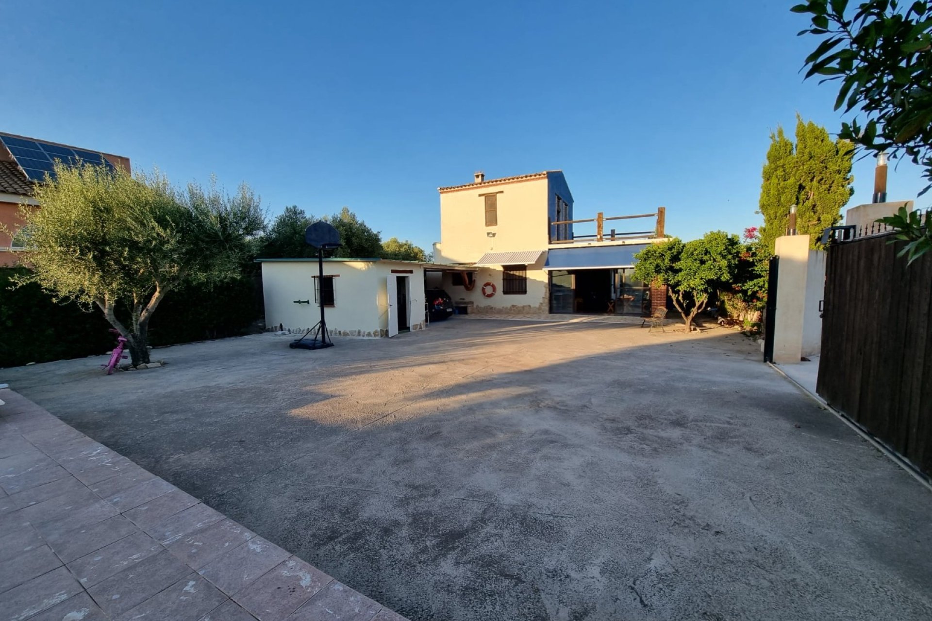Återförsäljning - Detached villa -
Orihuela - Benferri