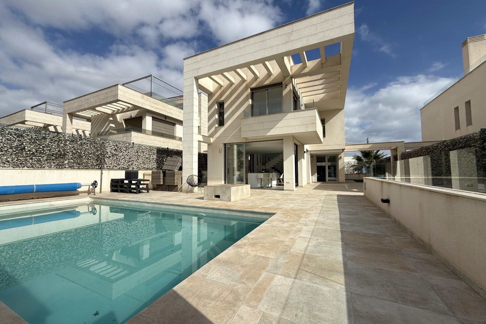 Återförsäljning - Detached villa -
Orihuela - Costa Blanca Sur