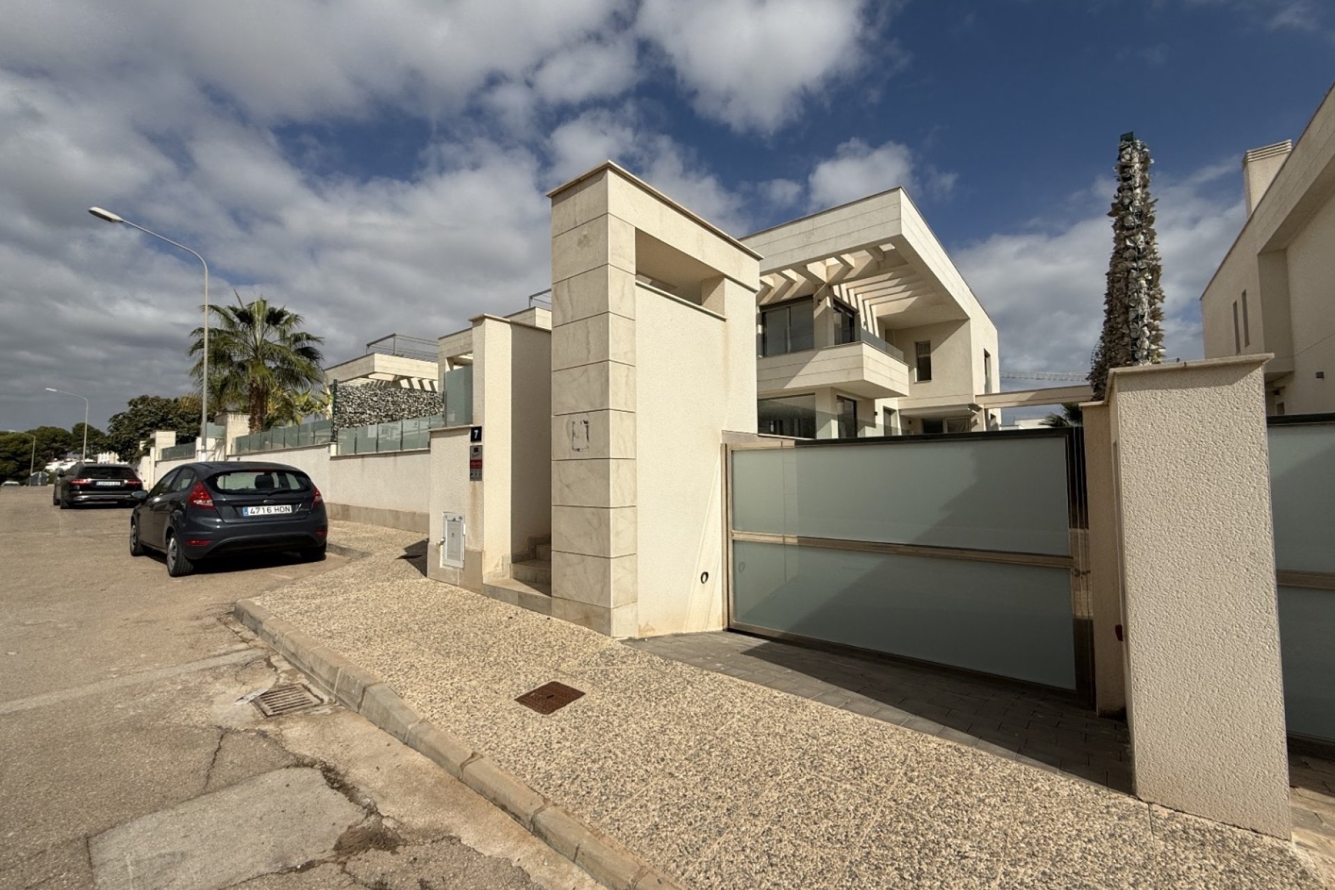Återförsäljning - Detached villa -
Orihuela - Costa Blanca Sur