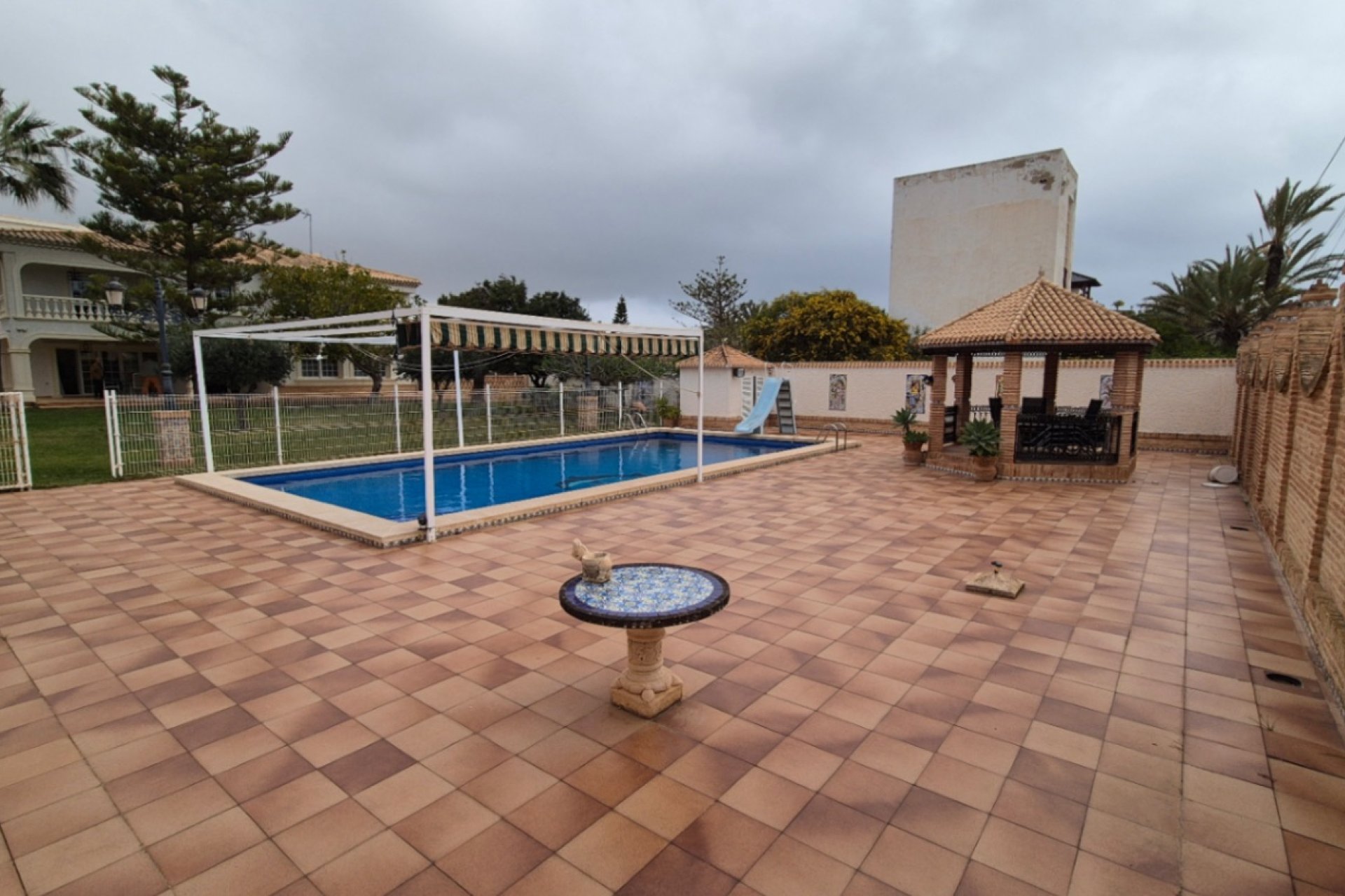 Återförsäljning - Detached villa -
Orihuela - Costa Blanca Sur