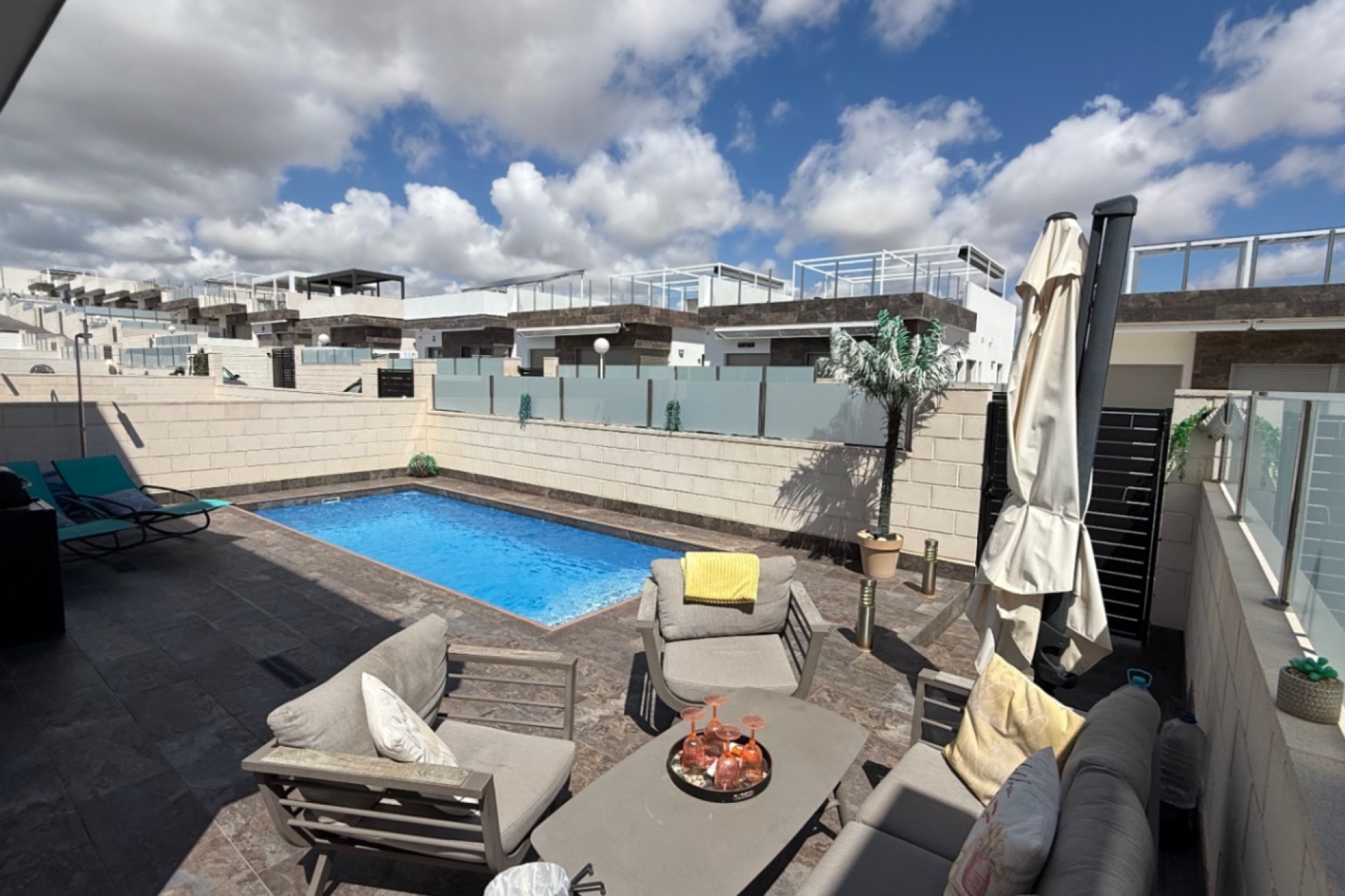 Återförsäljning - Detached villa -
Orihuela - Costa Blanca Sur