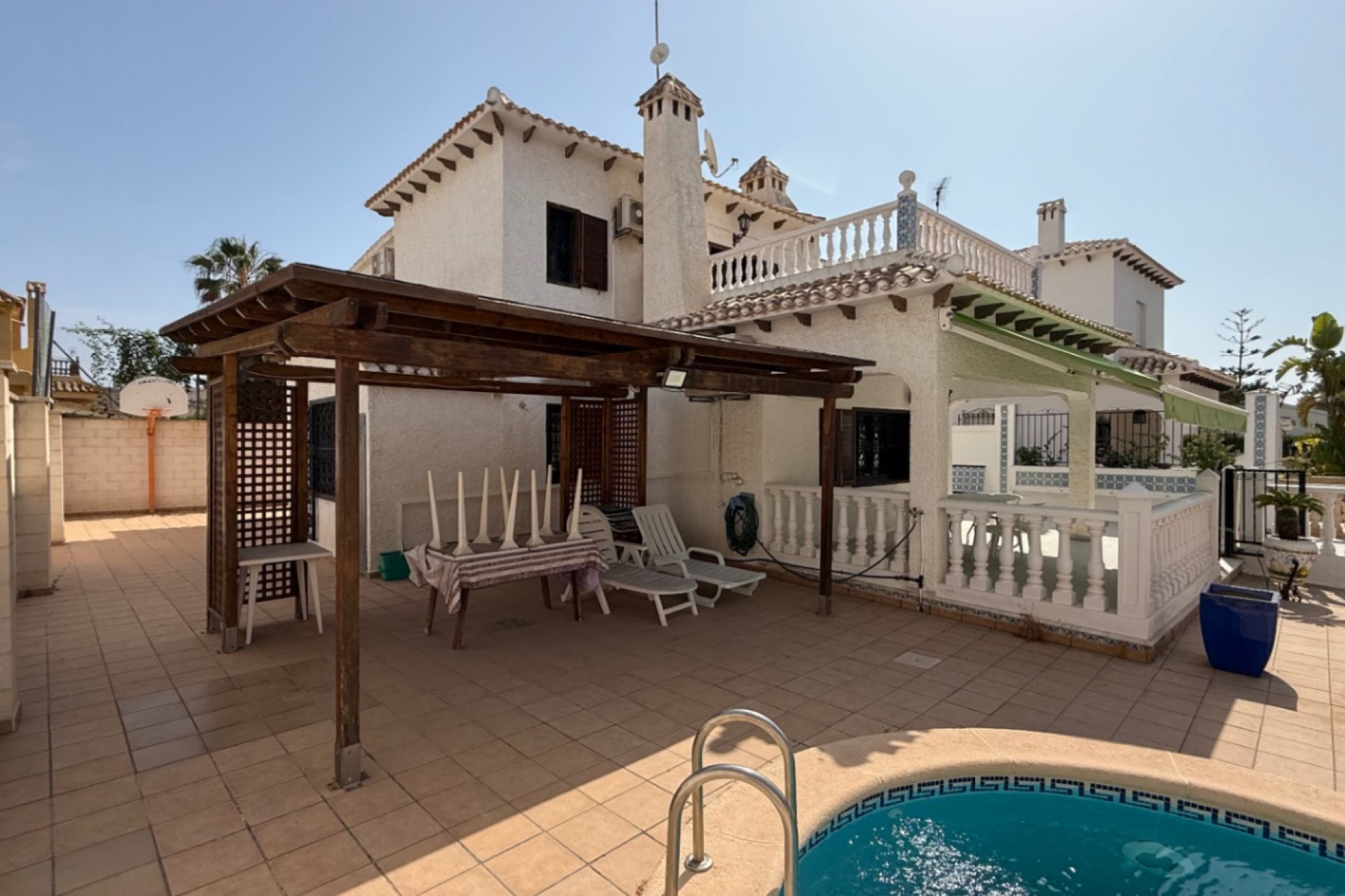 Återförsäljning - Detached villa -
Orihuela - Costa Blanca Sur