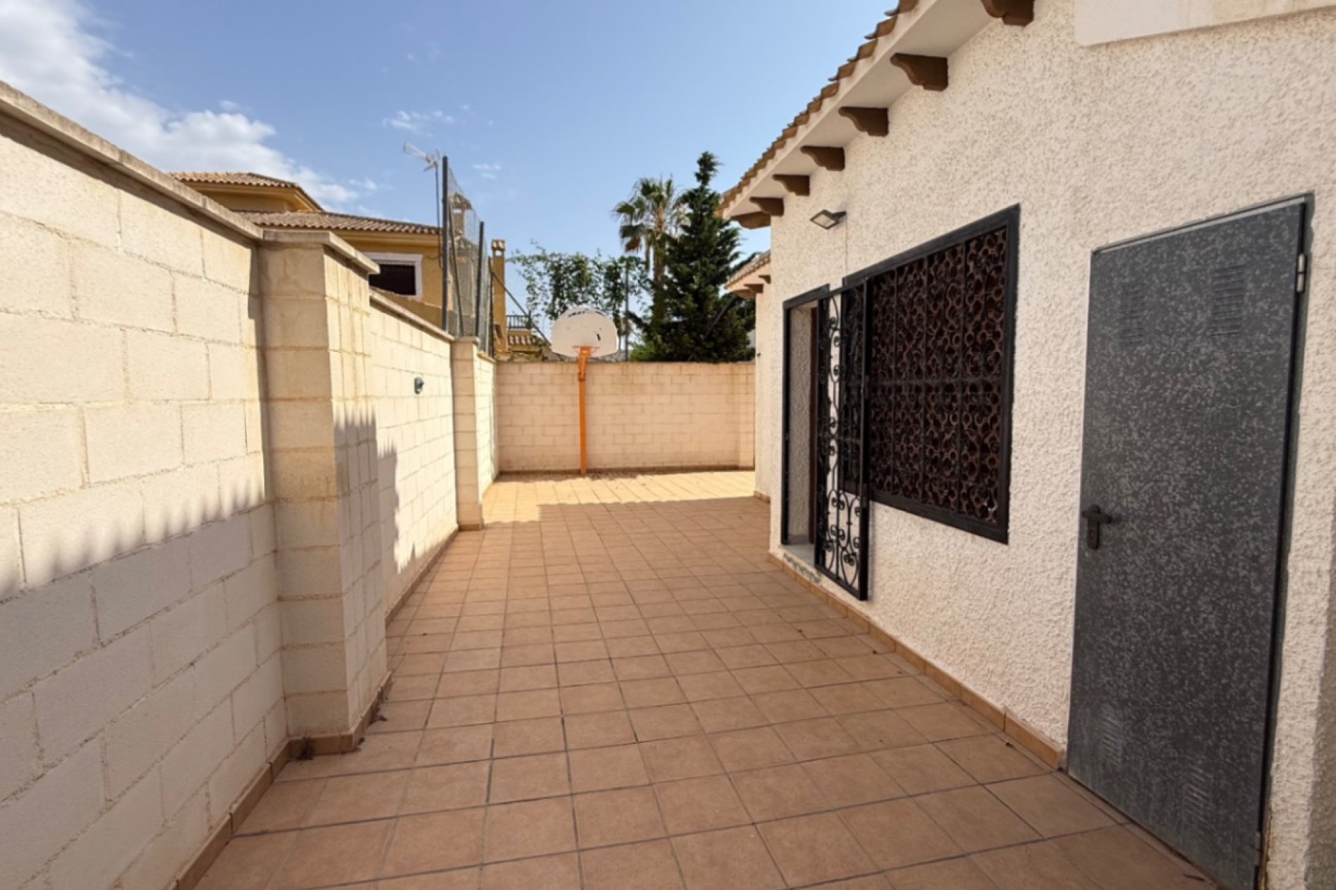 Återförsäljning - Detached villa -
Orihuela - Costa Blanca Sur