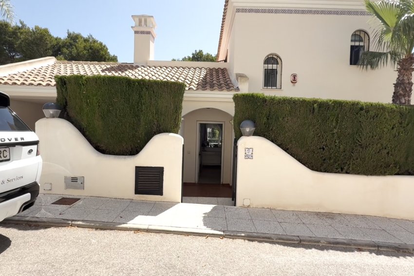 Återförsäljning - Detached villa -
Orihuela - Costa Blanca Sur
