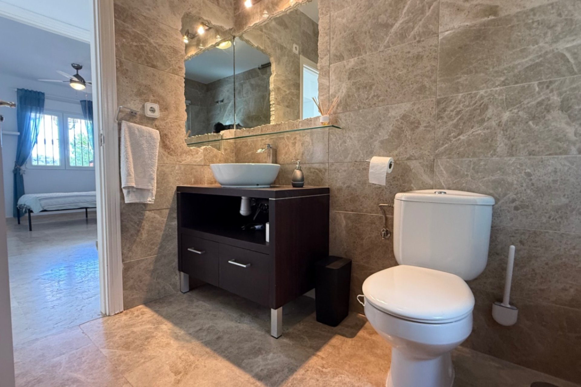 Återförsäljning - Detached villa -
Orihuela - Costa Blanca Sur