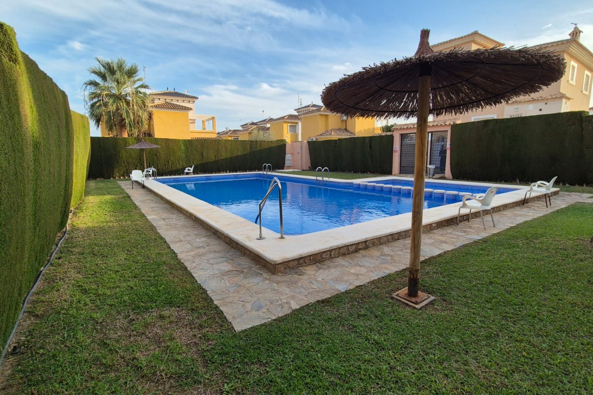 Återförsäljning - Detached villa -
Orihuela Costa - Costa Blanca Sur