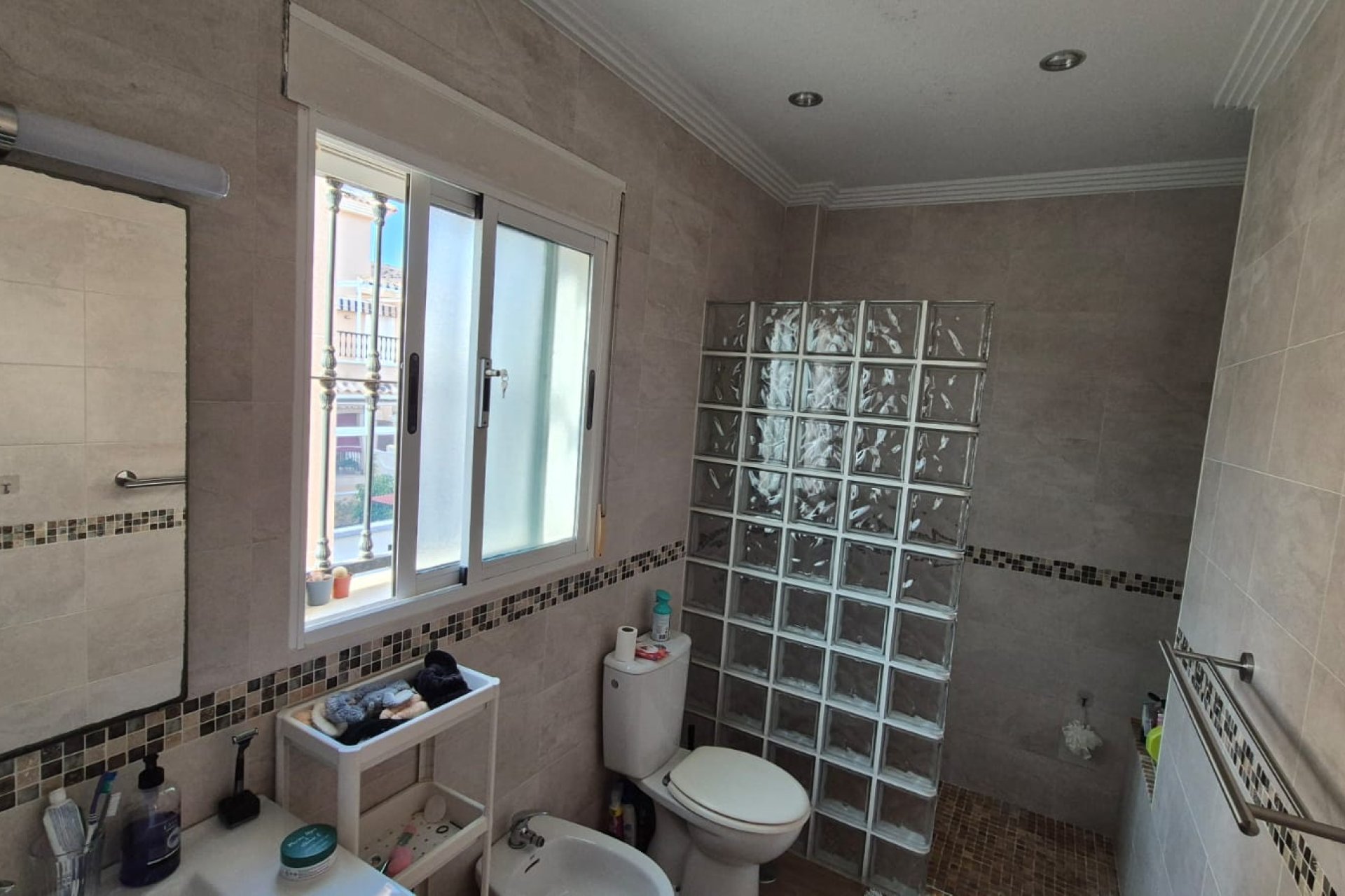 Återförsäljning - Detached villa -
Orihuela Costa - Costa Blanca Sur