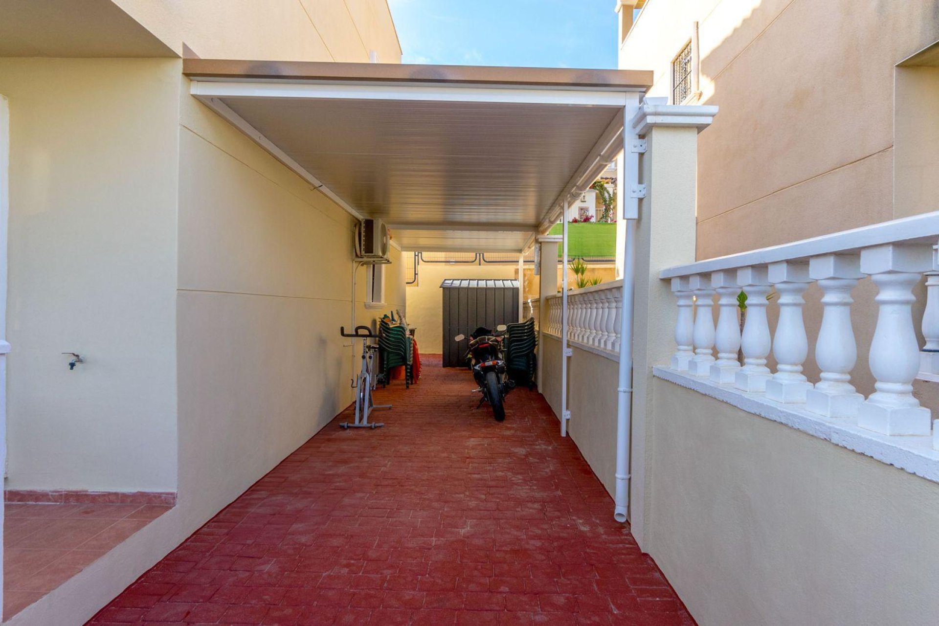 Återförsäljning - Detached villa -
Orihuela Costa - Las Filipinas