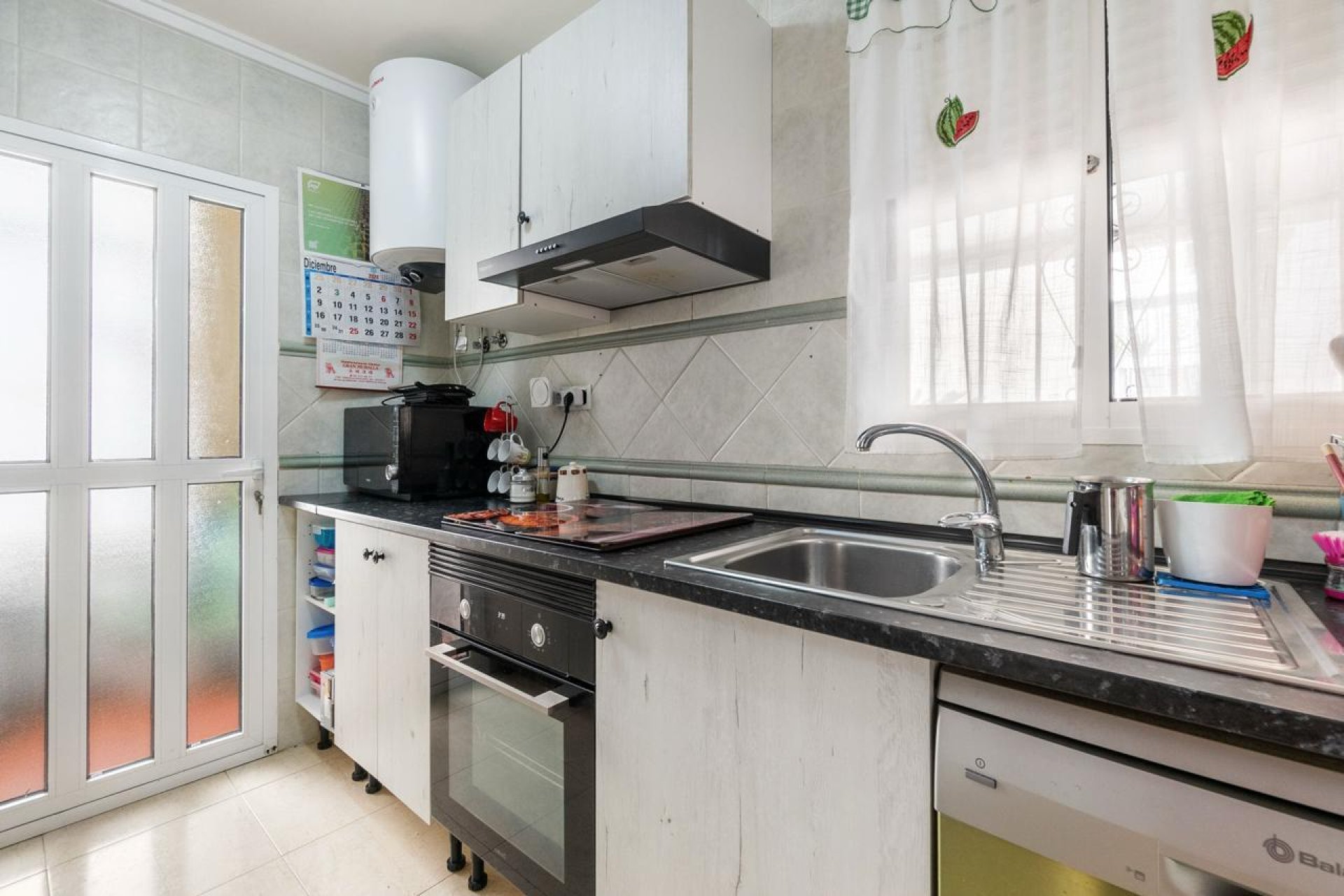 Återförsäljning - Detached villa -
Orihuela Costa - Las Filipinas